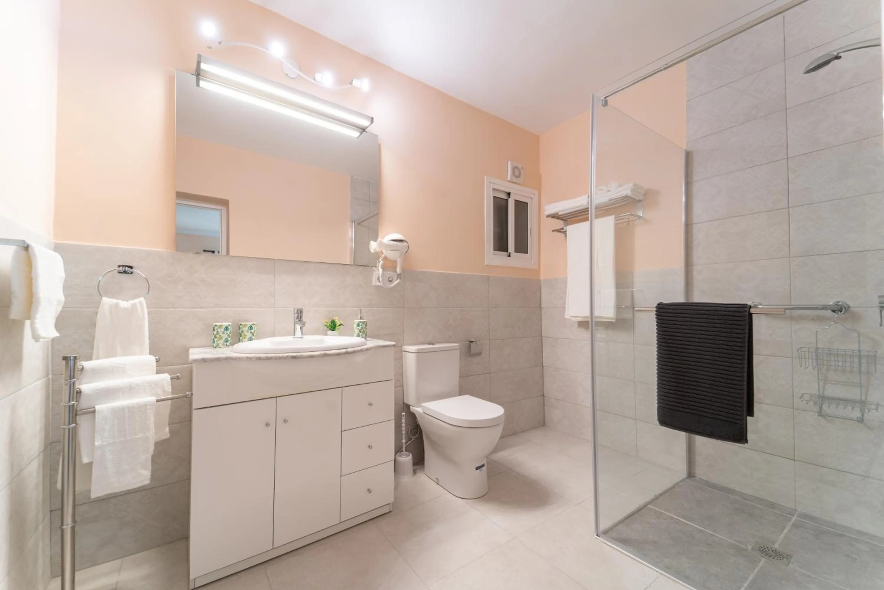 Bathroom in CASADELMAR Marbella 23 APARTAMENTOS VACACIONALES