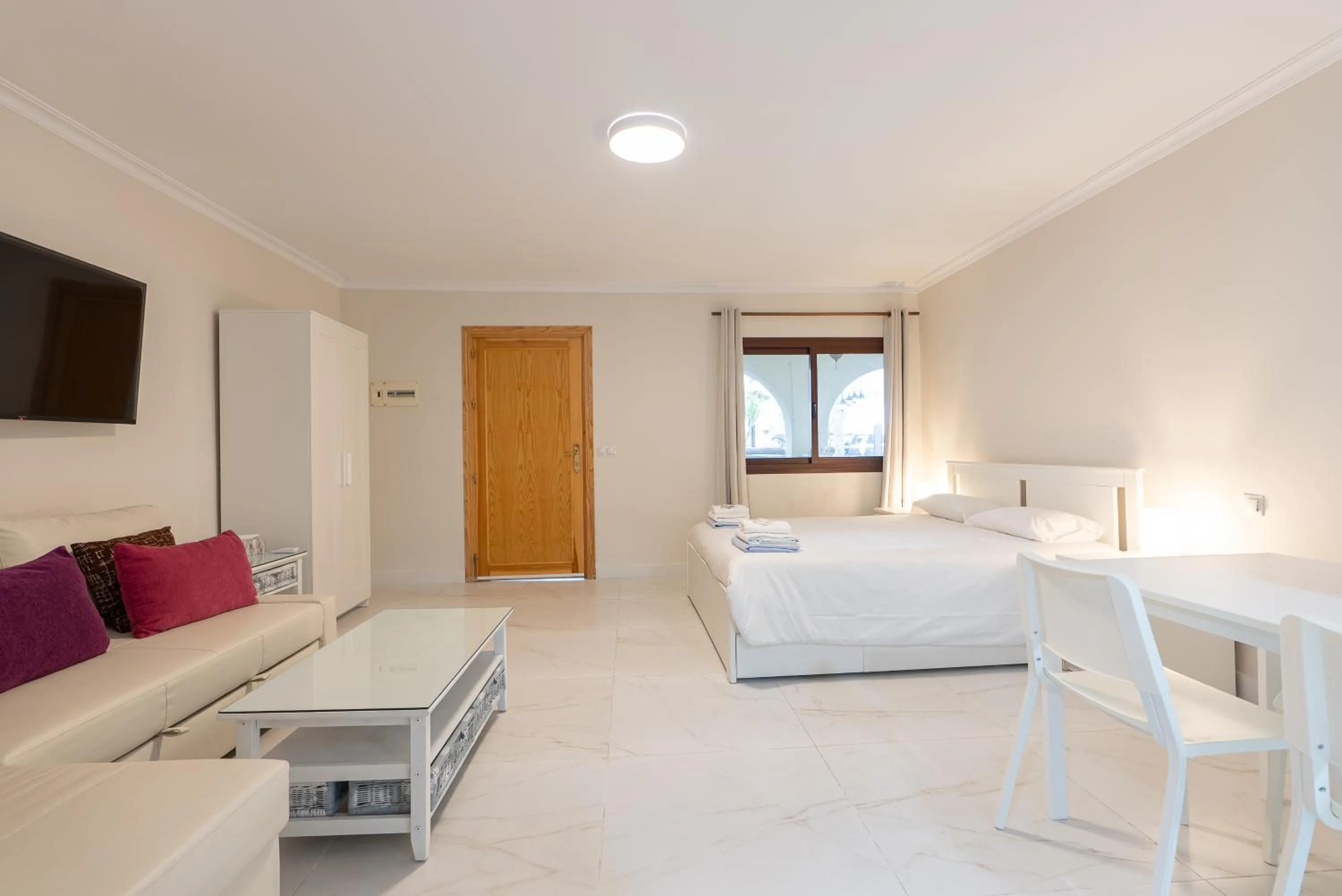 Bed in CASADELMAR Marbella 23 APARTAMENTOS VACACIONALES