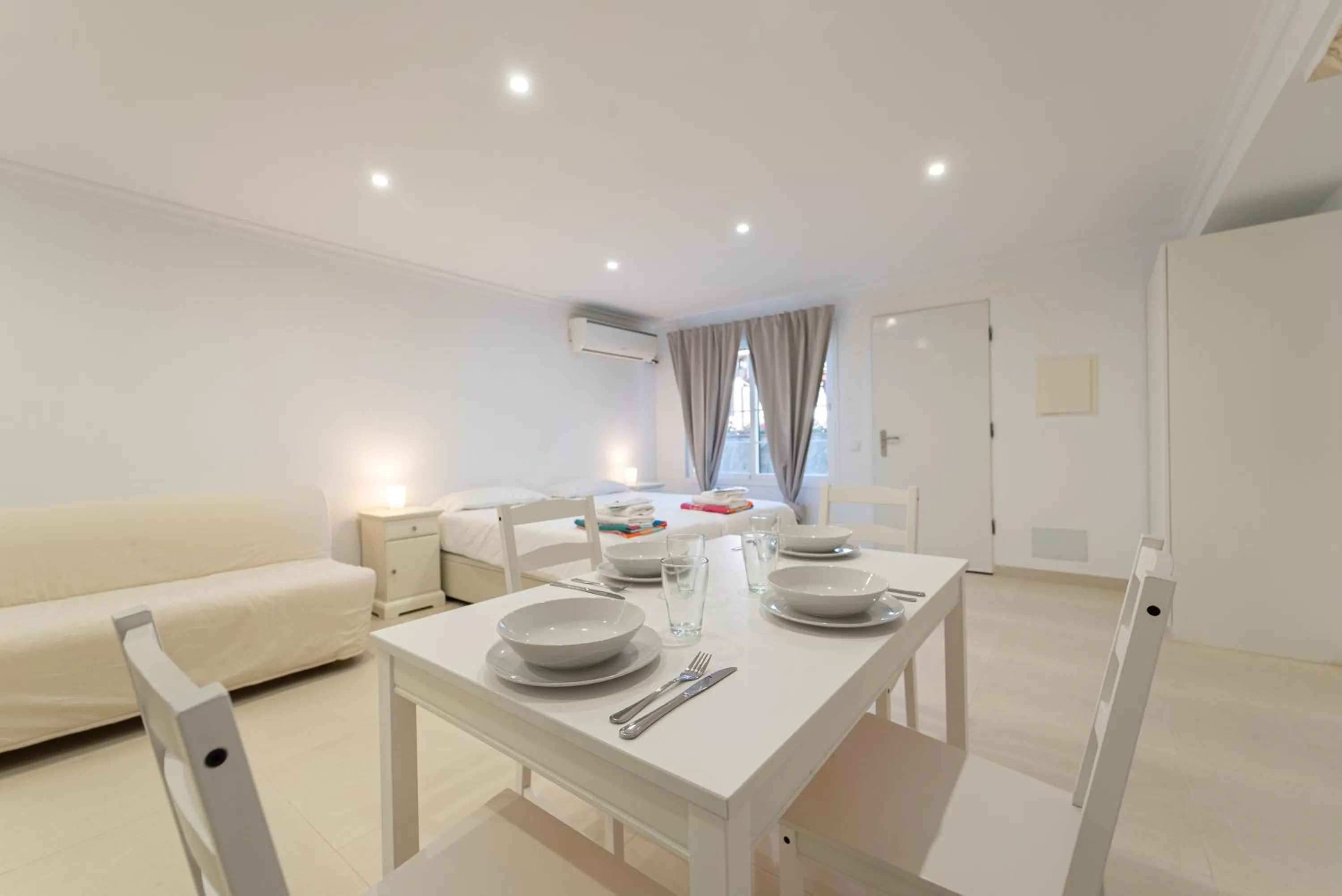 Dining area in CASADELMAR Marbella 23 APARTAMENTOS VACACIONALES