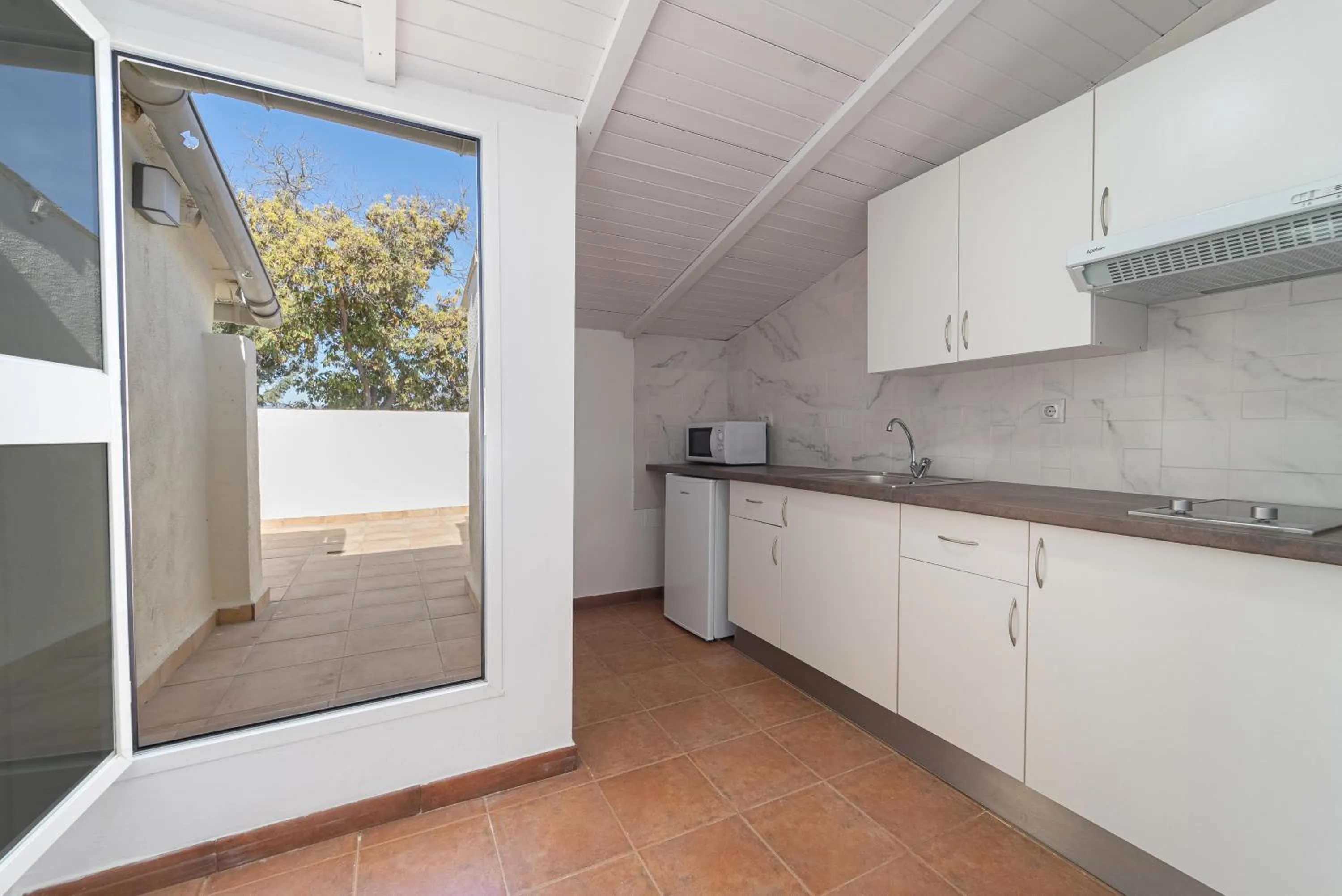 Kitchen or kitchenette in CASADELMAR Marbella 23 APARTAMENTOS VACACIONALES