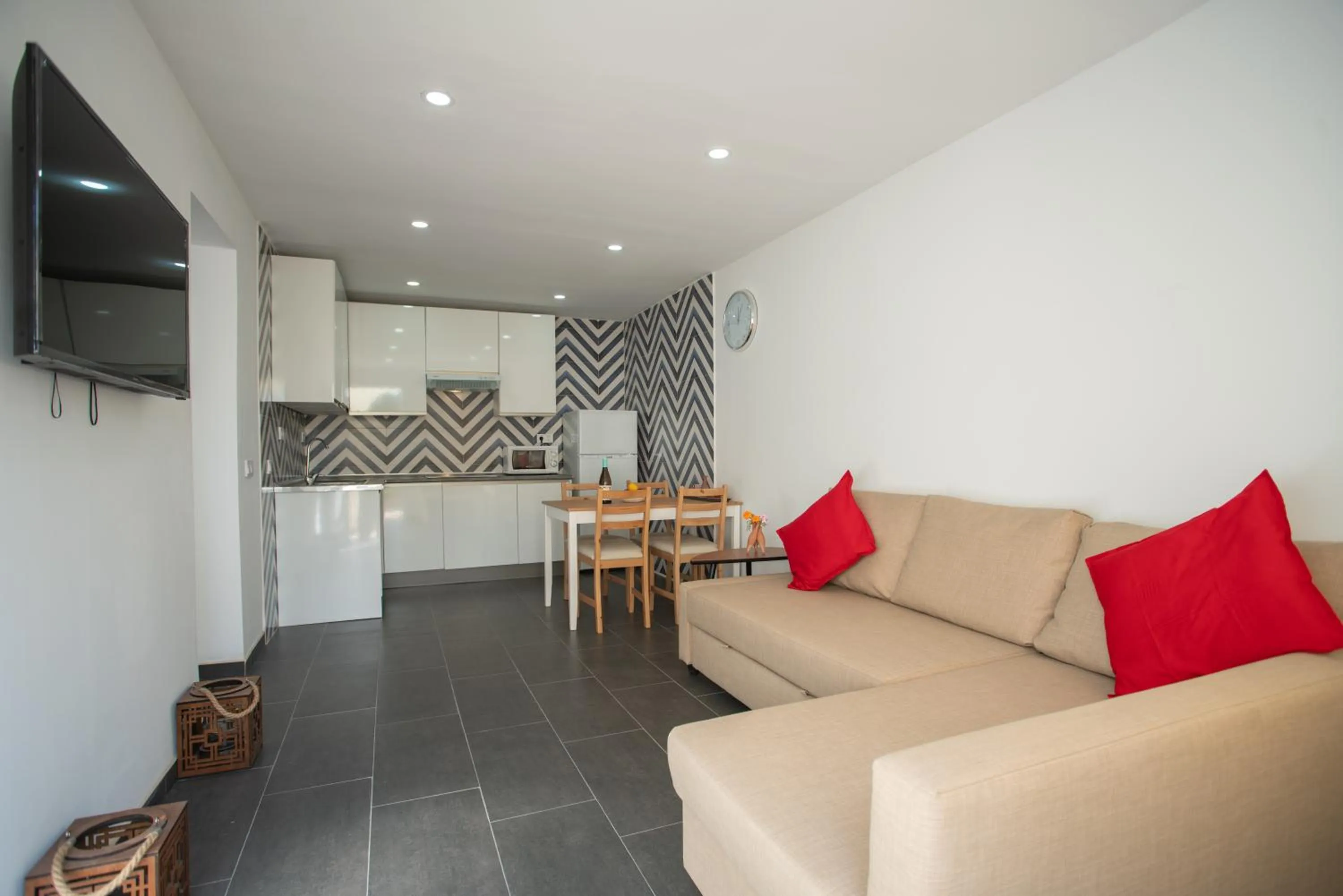 Kitchen or kitchenette in CASADELMAR Marbella 23 APARTAMENTOS VACACIONALES