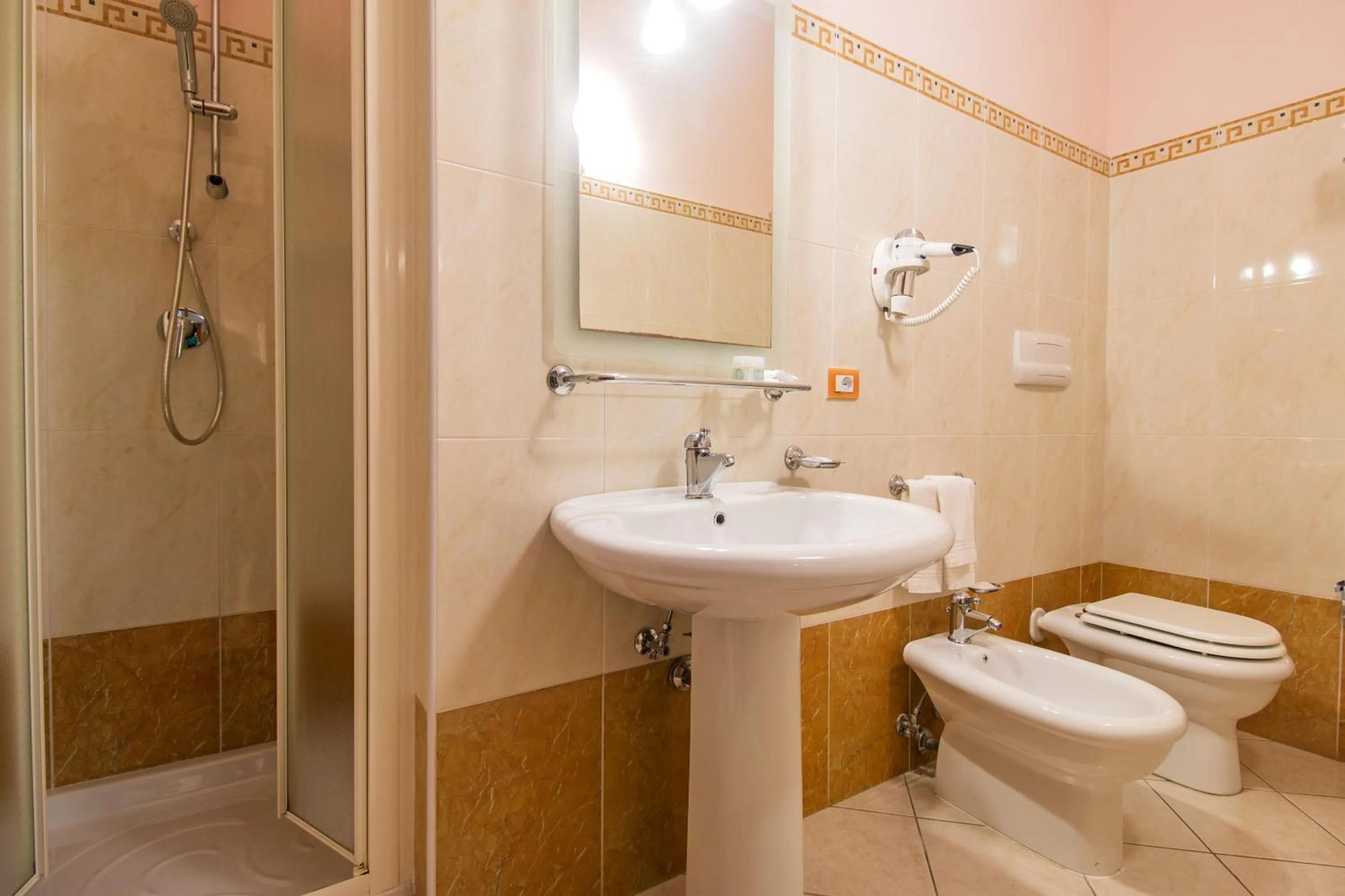 Bathroom in Hotel San Francisco