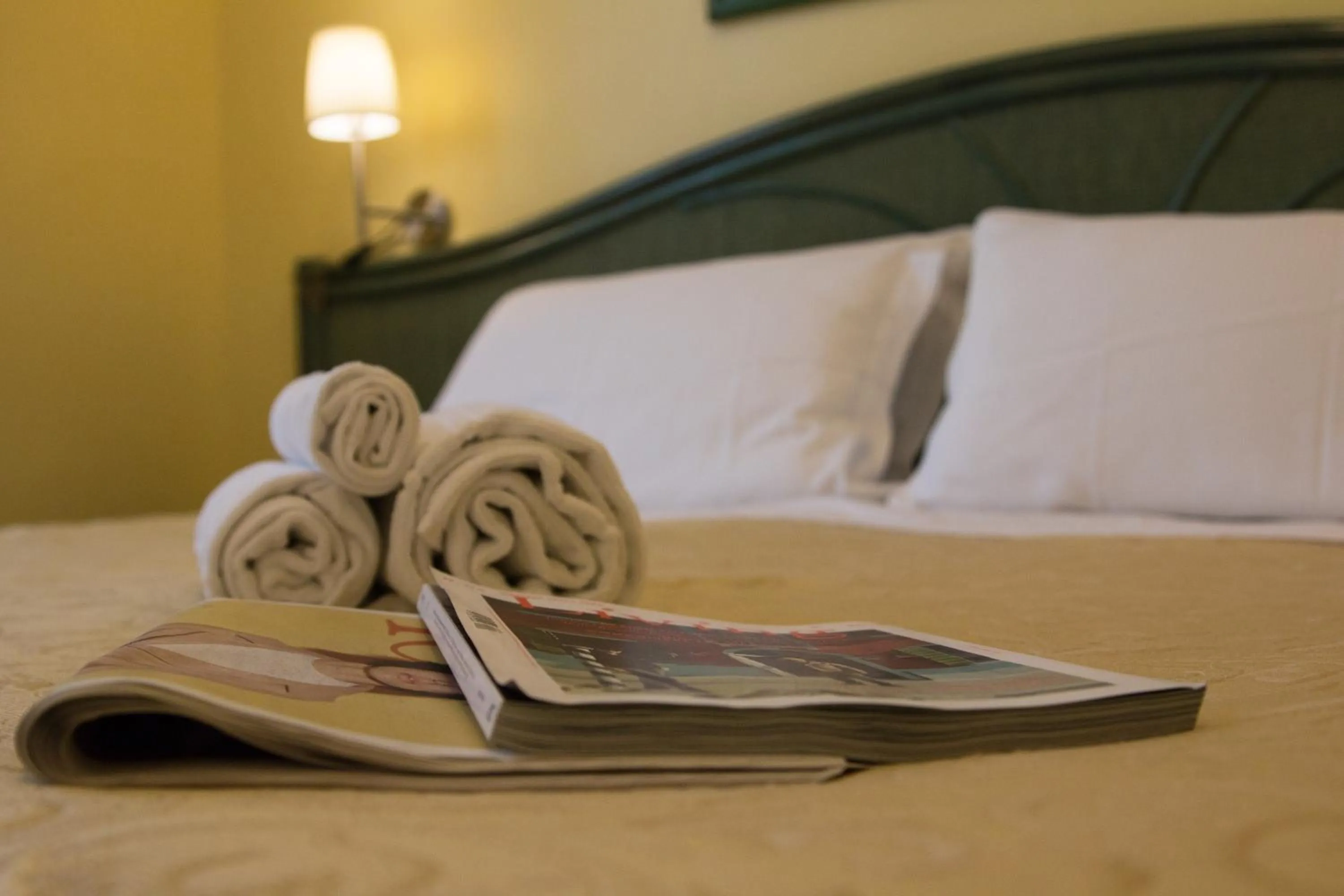 Bed in Albergo Belsoggiorno