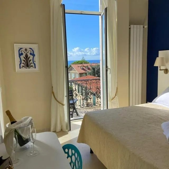 Bed in Albergo Belsoggiorno