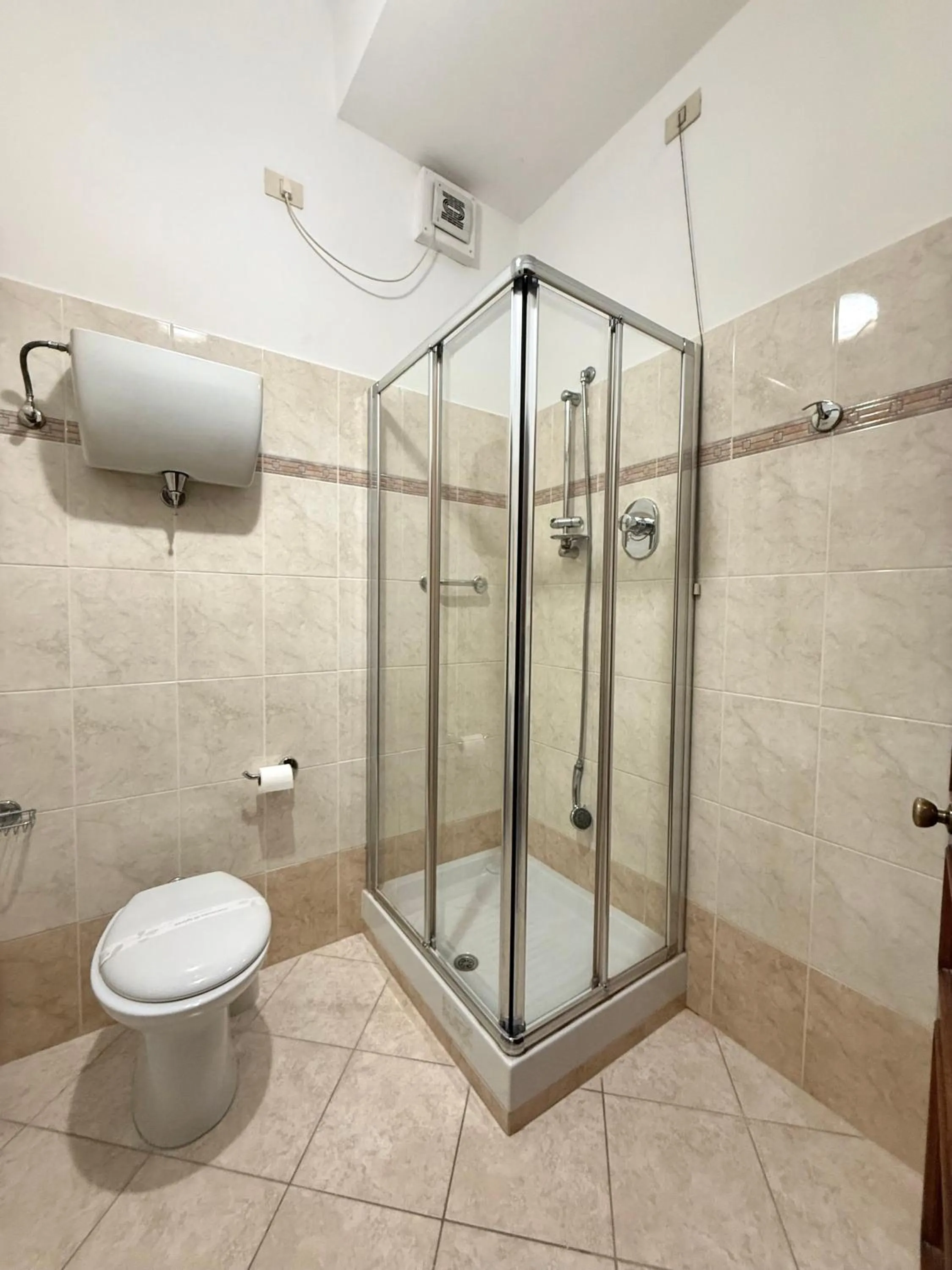 Shower in Grifone Hotel