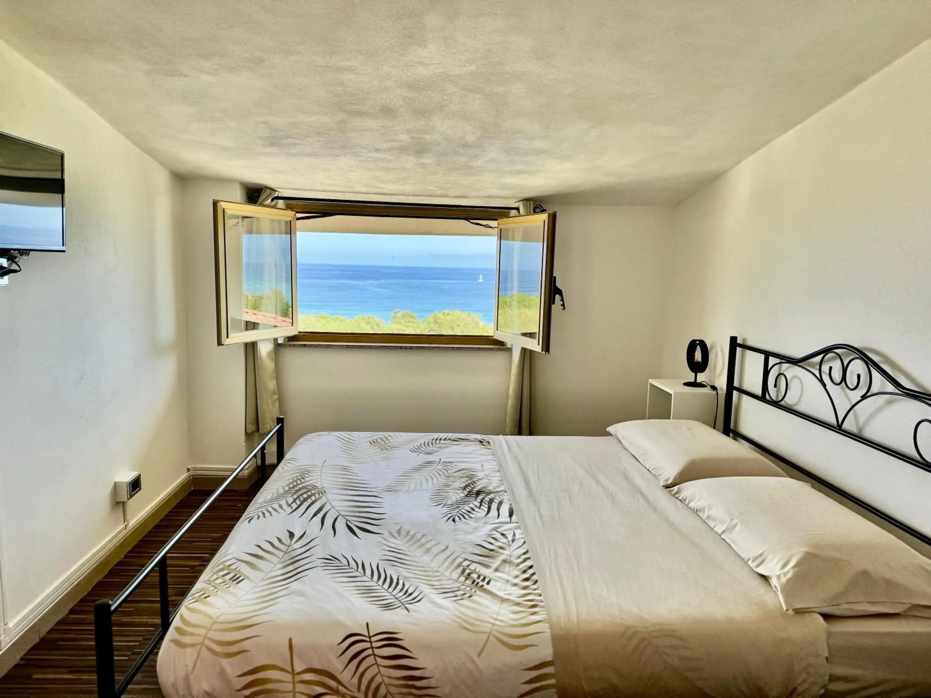 Standard Double Room with Shared Bathroom in Residenza De Vita Standard Double Room with Shared Bathroom in Residenza De Vita
