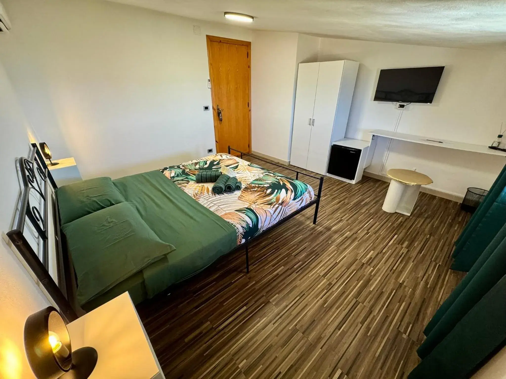 Double Room with Shared Bathroom - single occupancy in Residenza De Vita Double Room with Shared Bathroom - single occupancy in Residenza De Vita