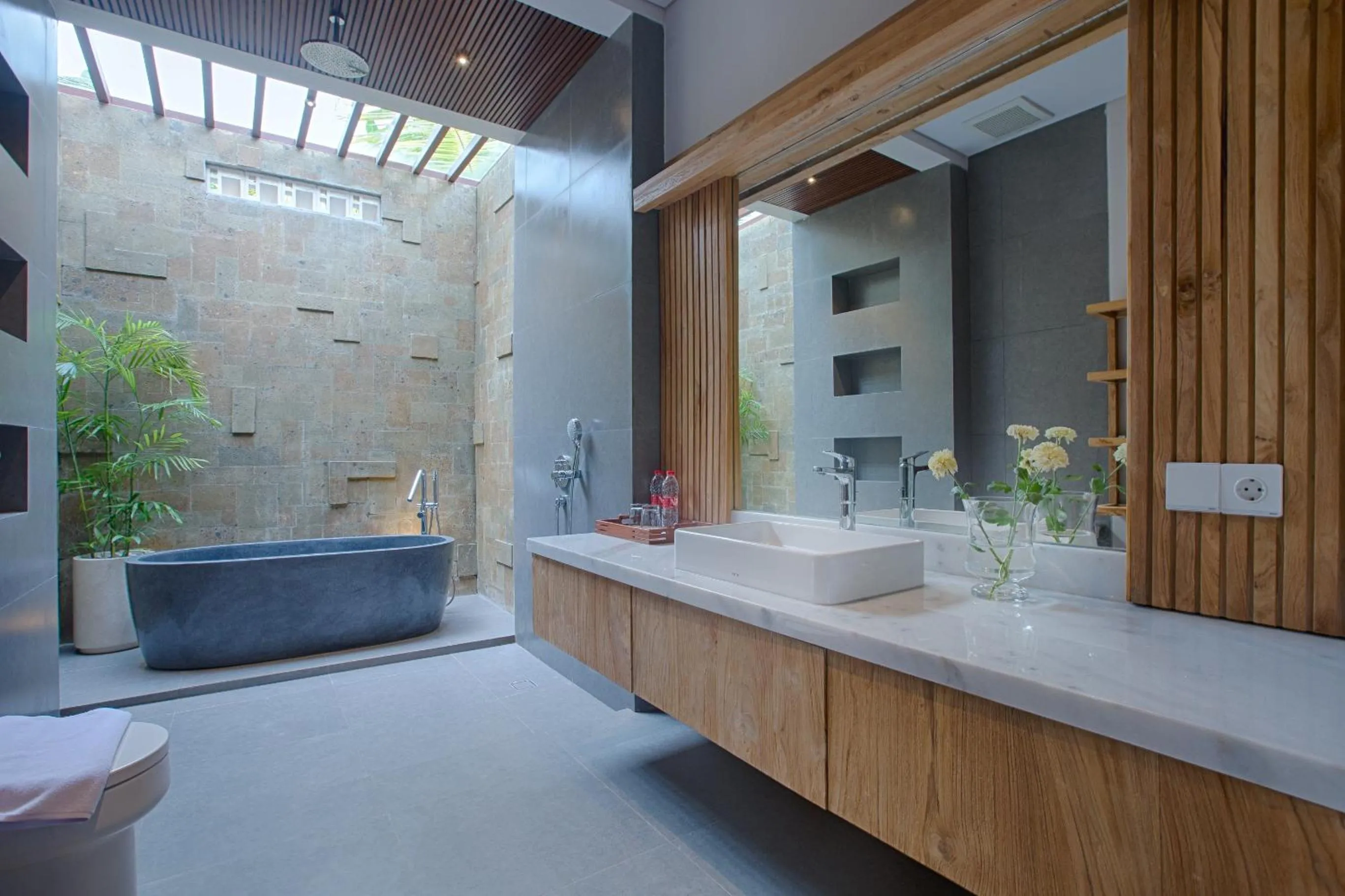 Bathroom in The Kanjeng Elitya Villa Ubud