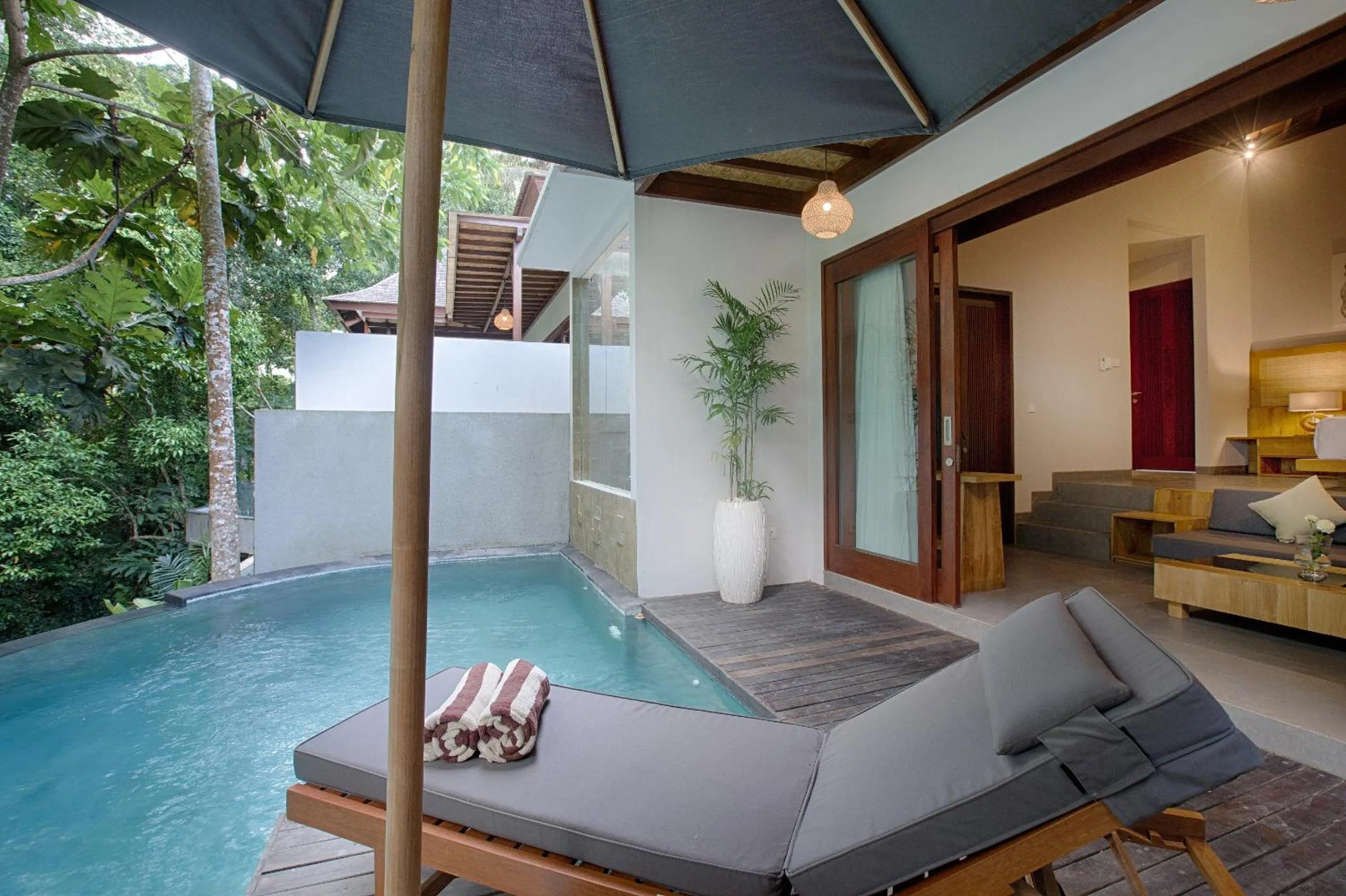 Swimming pool in The Kanjeng Elitya Villa Ubud