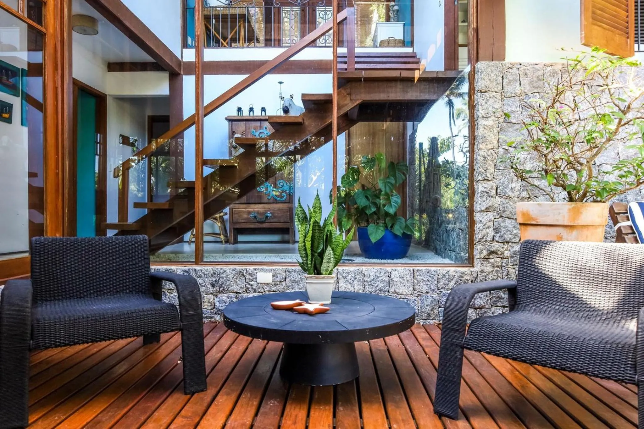 Balcony/Terrace in Casa em condomínio com lazer próximo à praia