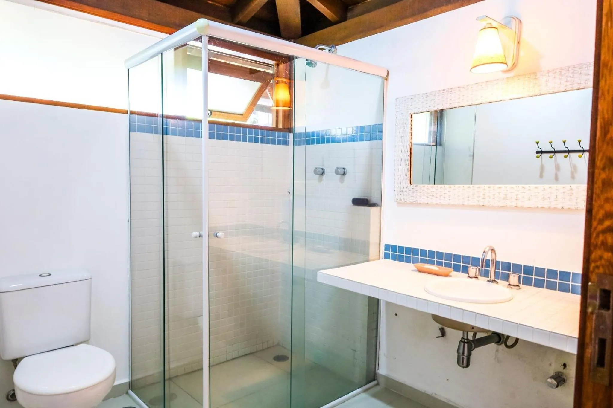Bathroom in Casa em condomínio com lazer próximo à praia