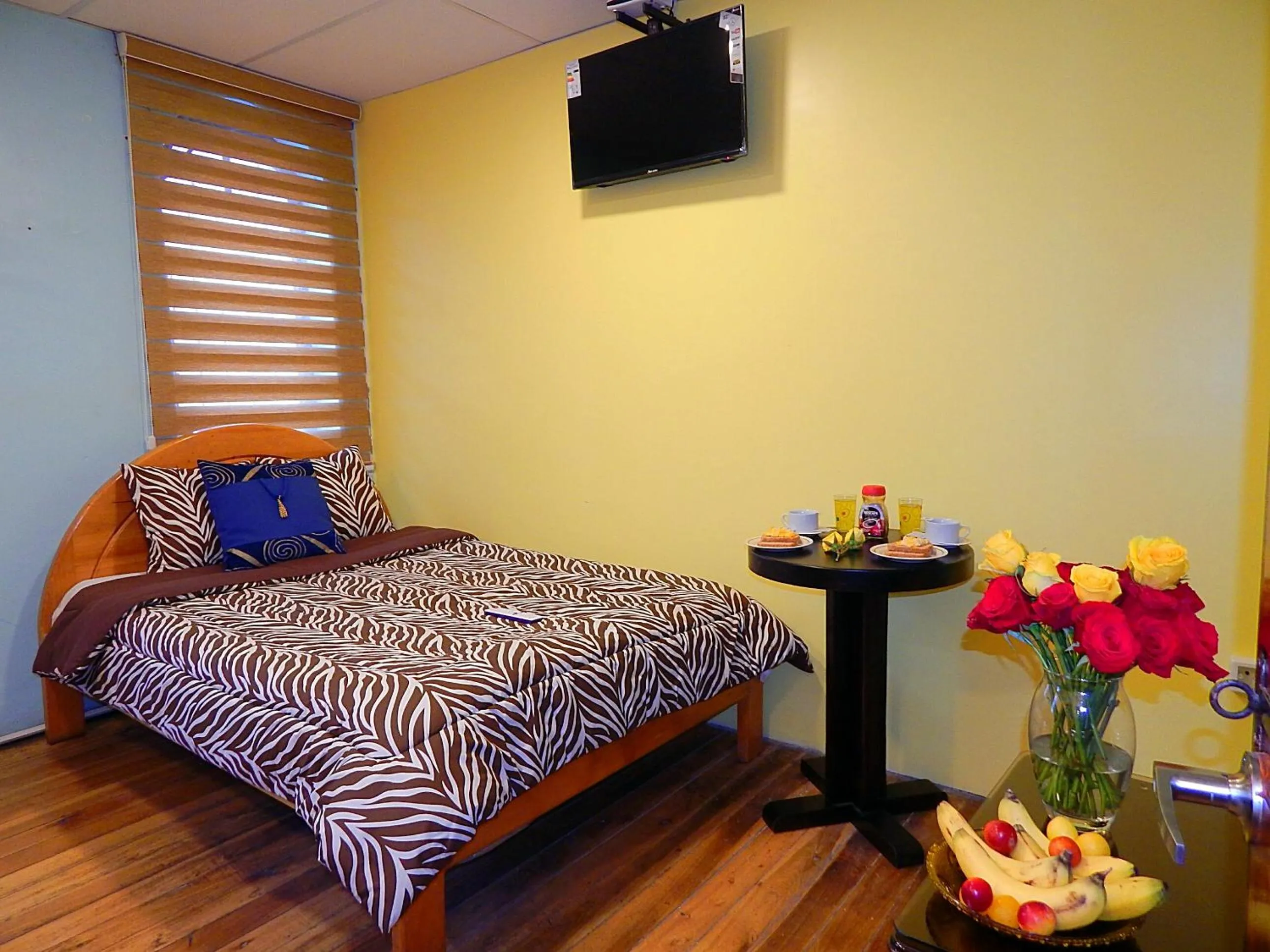 Bed in Olympus Plaza