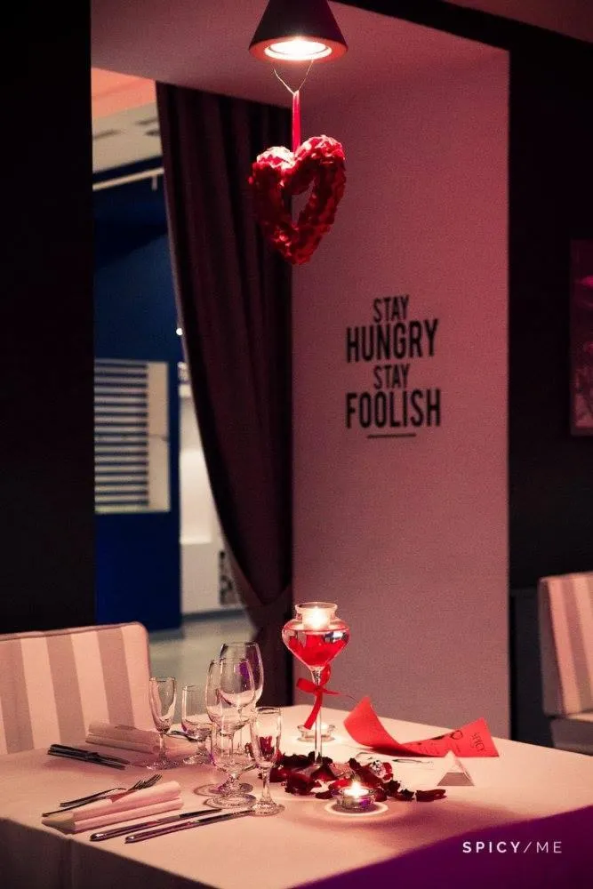 Restaurant/places to eat in Hotel Spicy