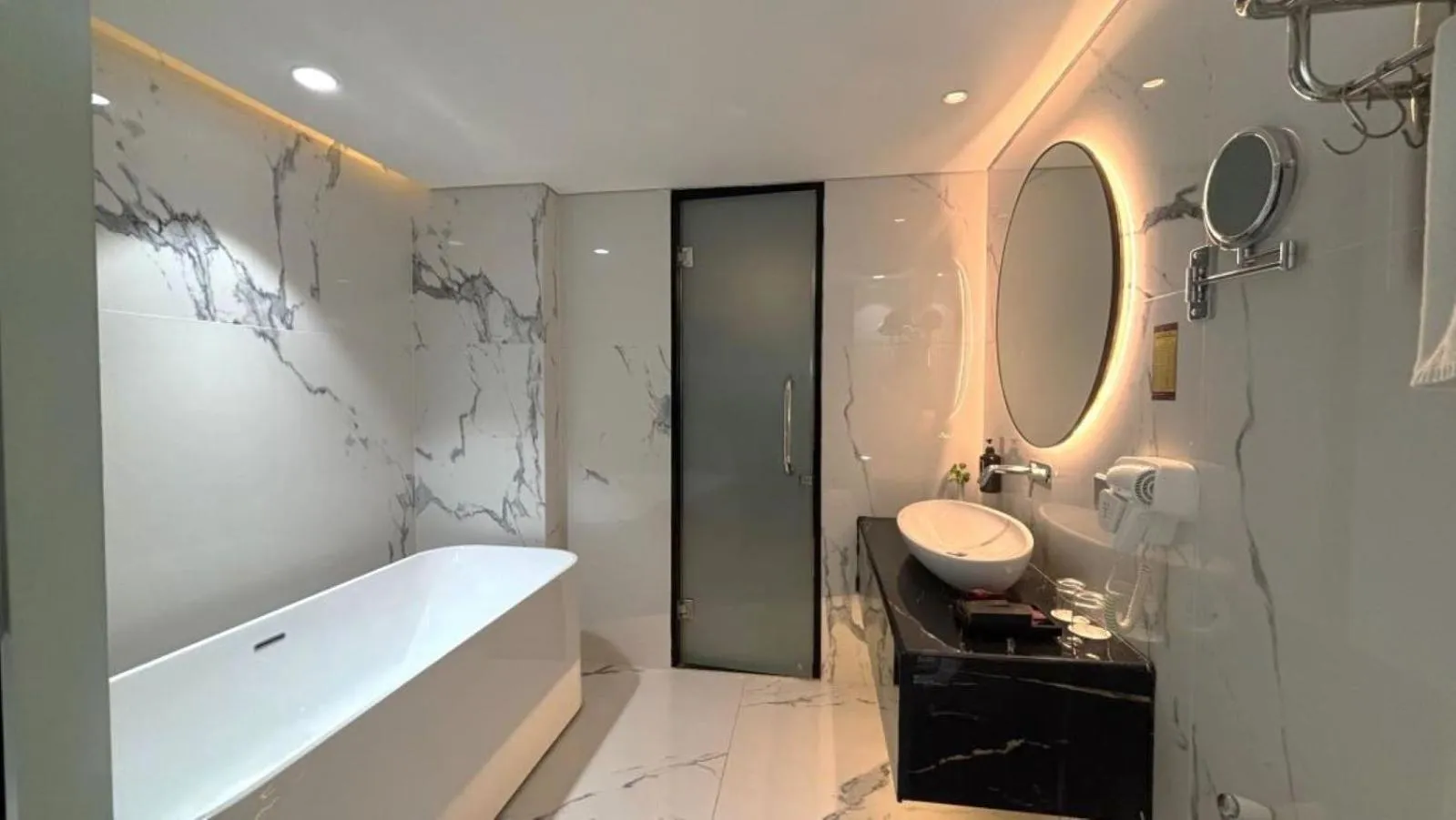 Bath in Trio Azana Style Kebumen