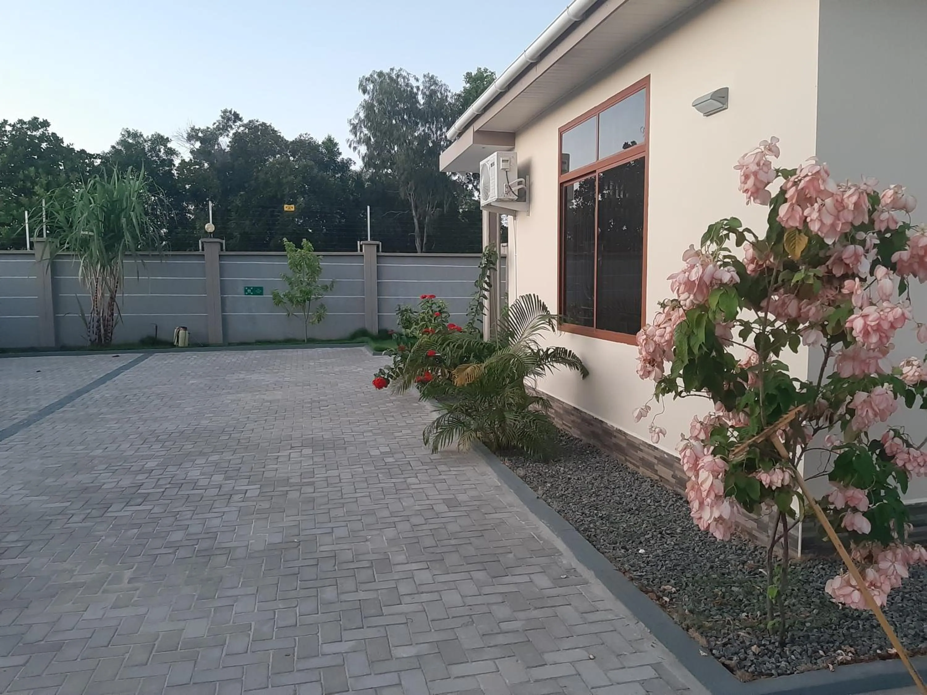 Property building in Joleen Safari Park