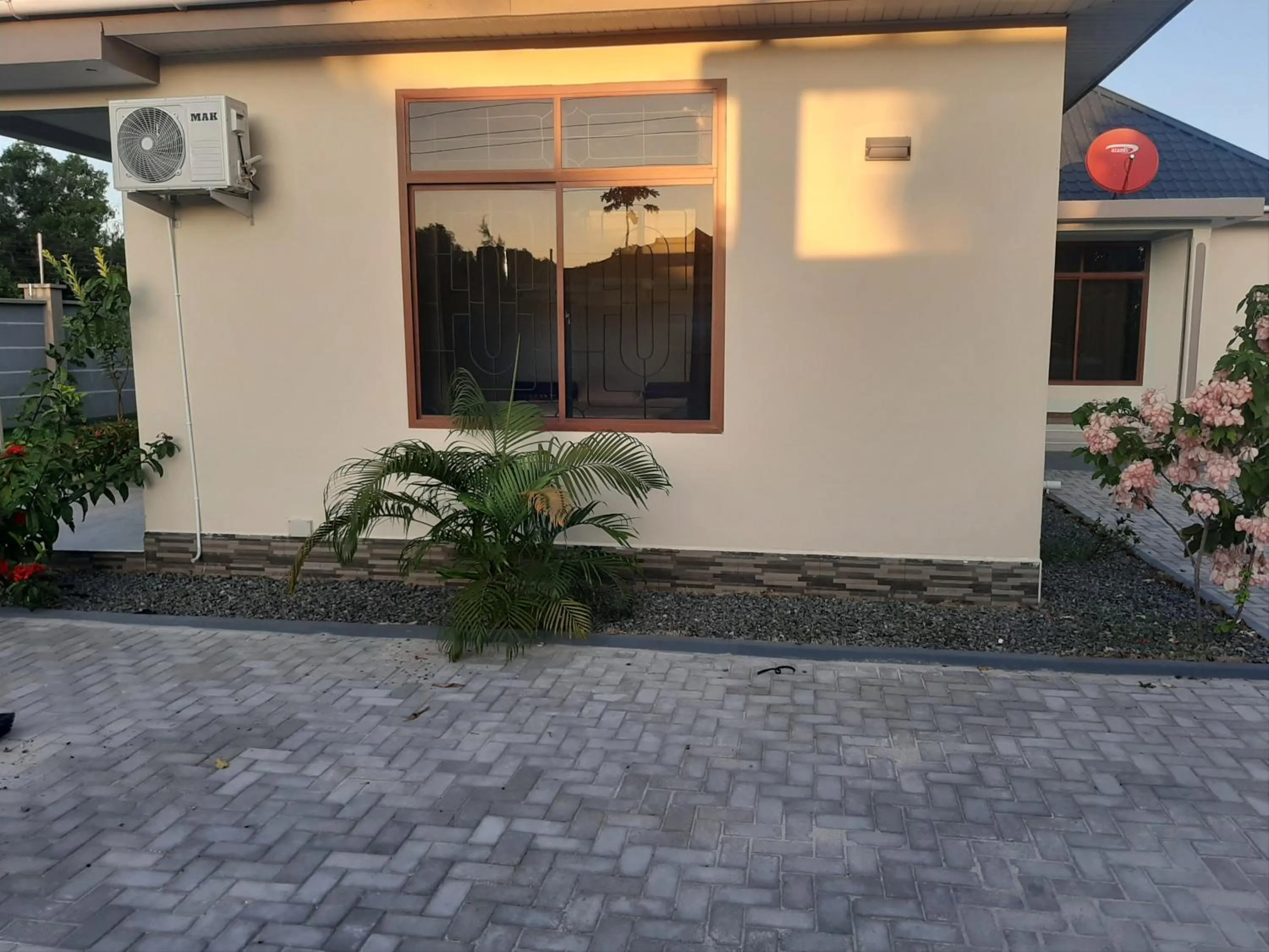 Property building in Joleen Safari Park