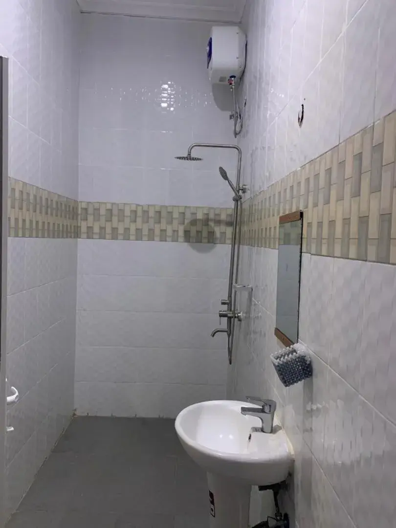 Budget Double Room - single occupancy in Joleen Safari Park Budget Double Room - single occupancy in Joleen Safari Park