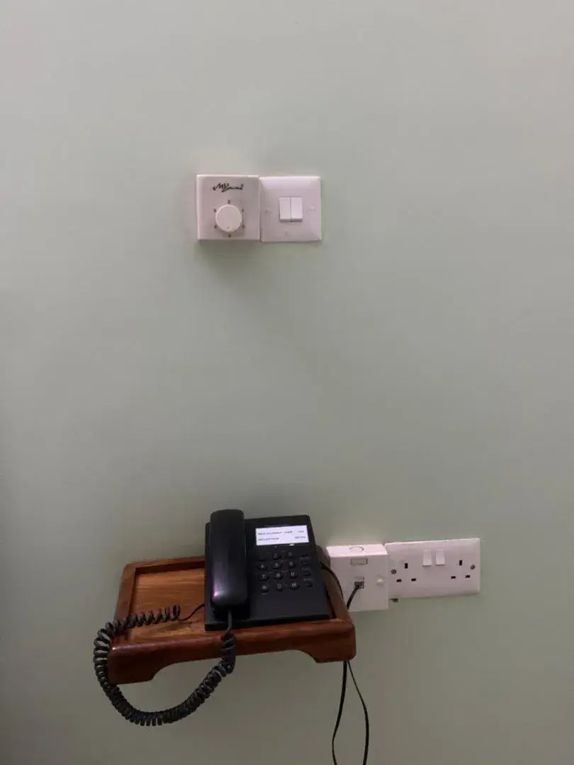 Budget Double Room - single occupancy in Joleen Safari Park Budget Double Room - single occupancy in Joleen Safari Park