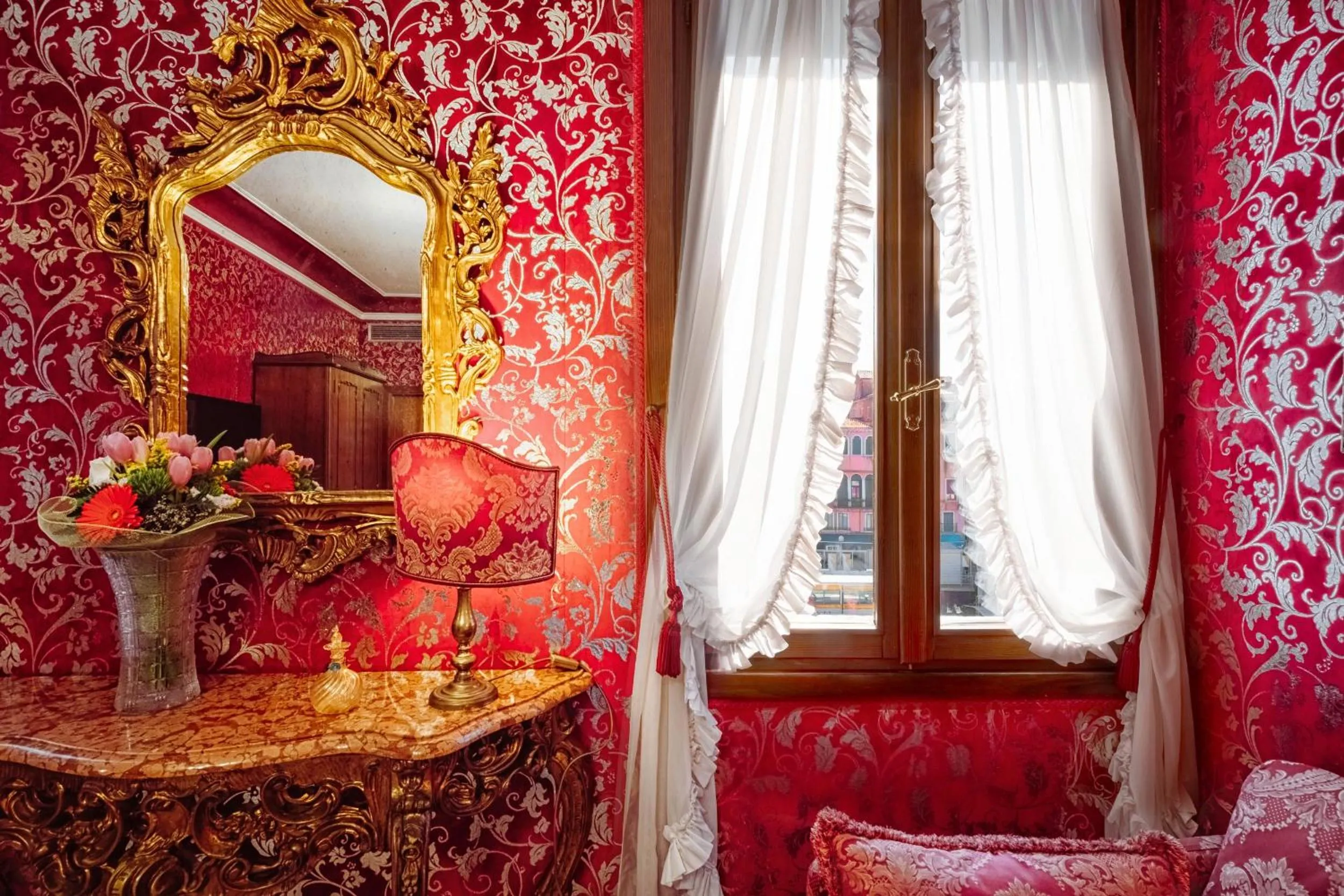 Decorative detail in Antica Locanda Sturion Residenza d'Epoca