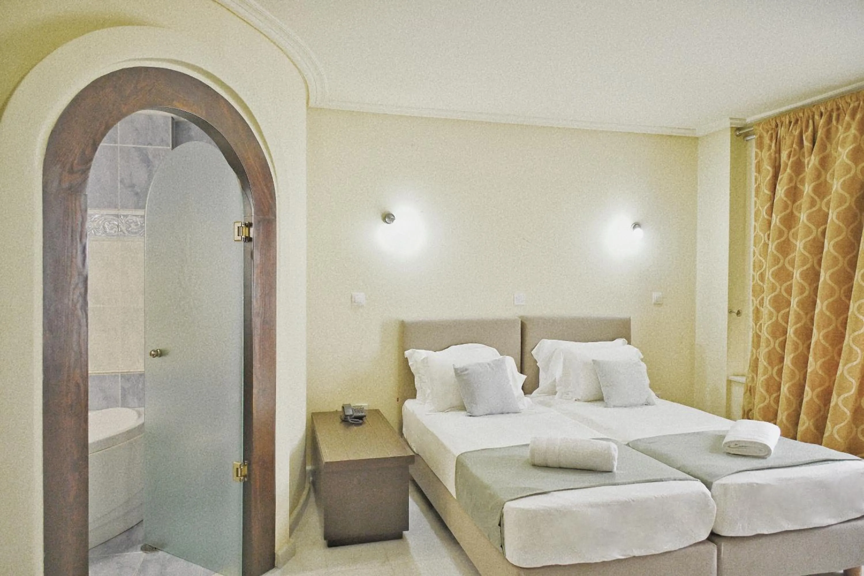 Bed in New Times Home & Hotels Near Metro Station Athens Center