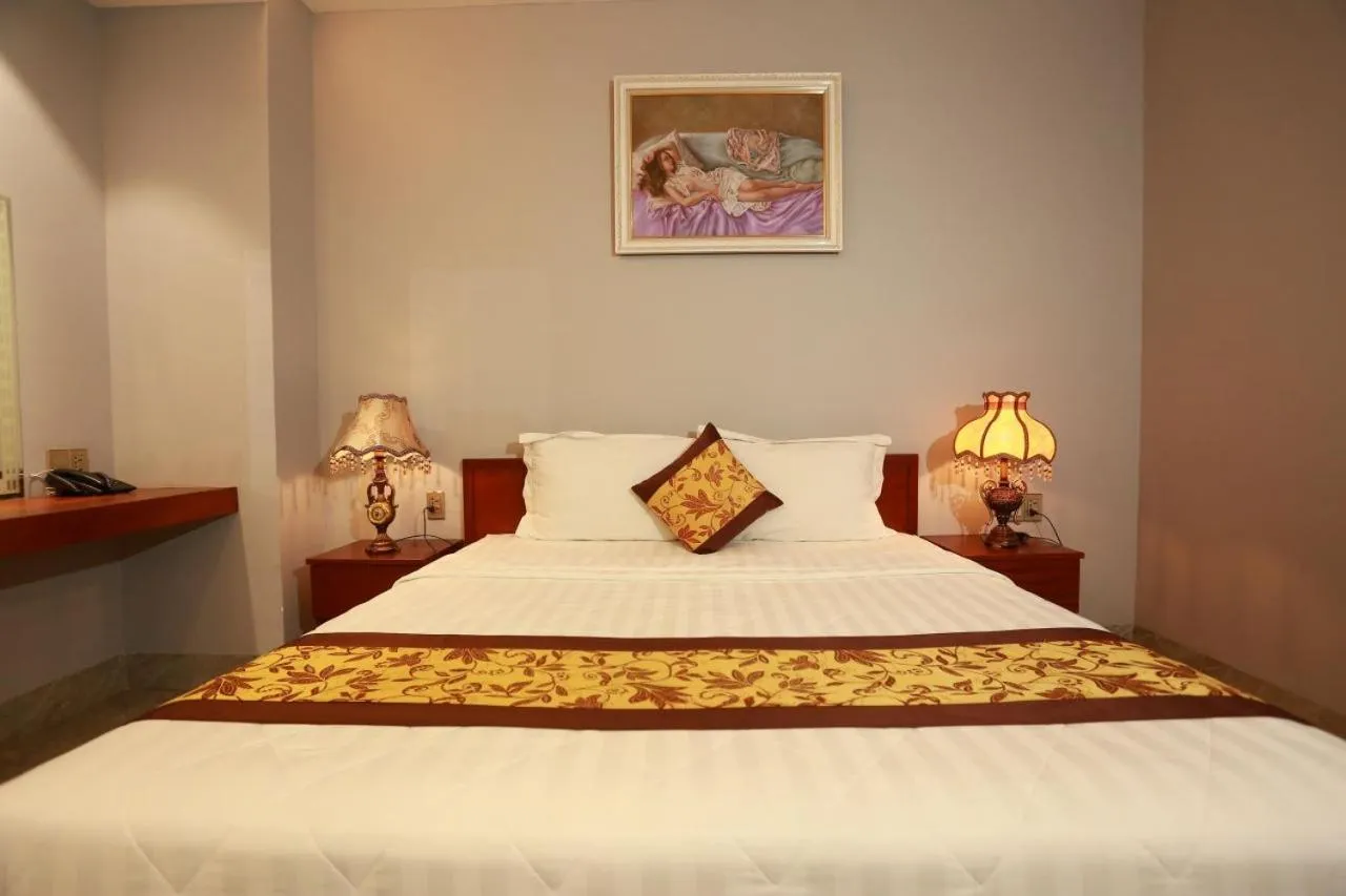 Bed in THANH TAI HOTEL 2