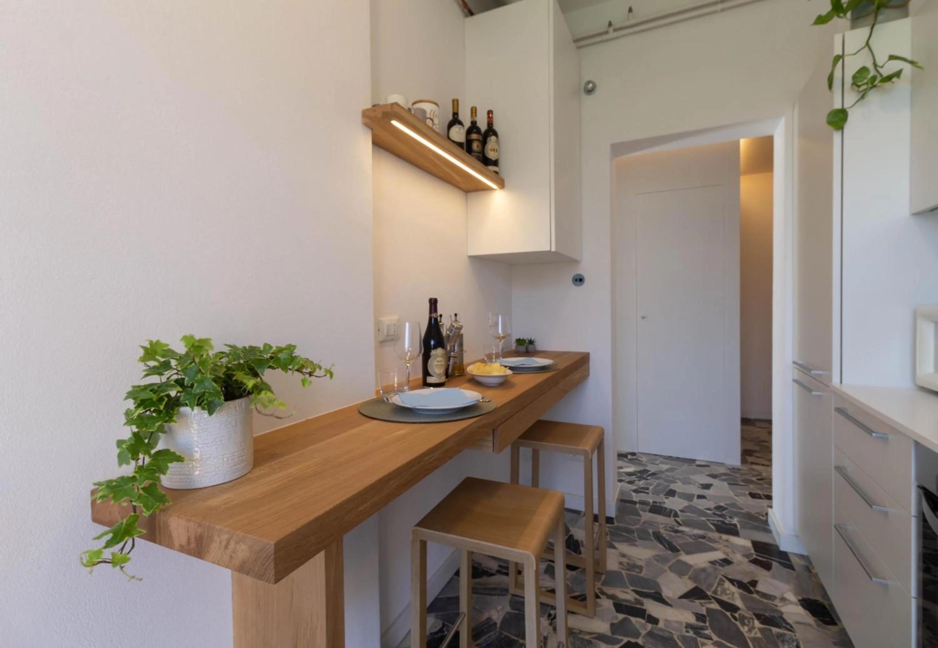 kitchen in Mamma Ciccia Holiday Home - Waterfront Apartment
