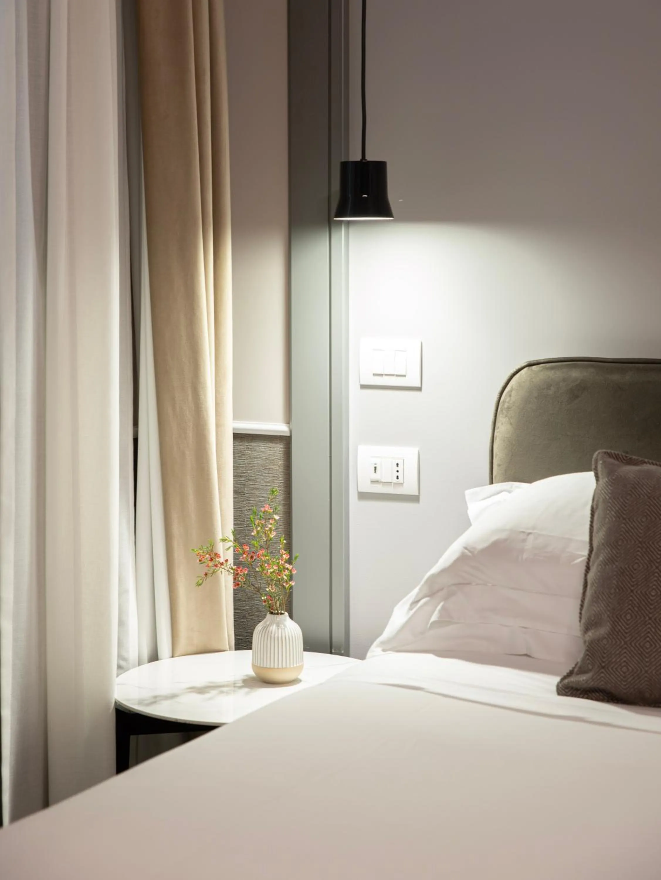 Bed in Loly Boutique Hotel Roma