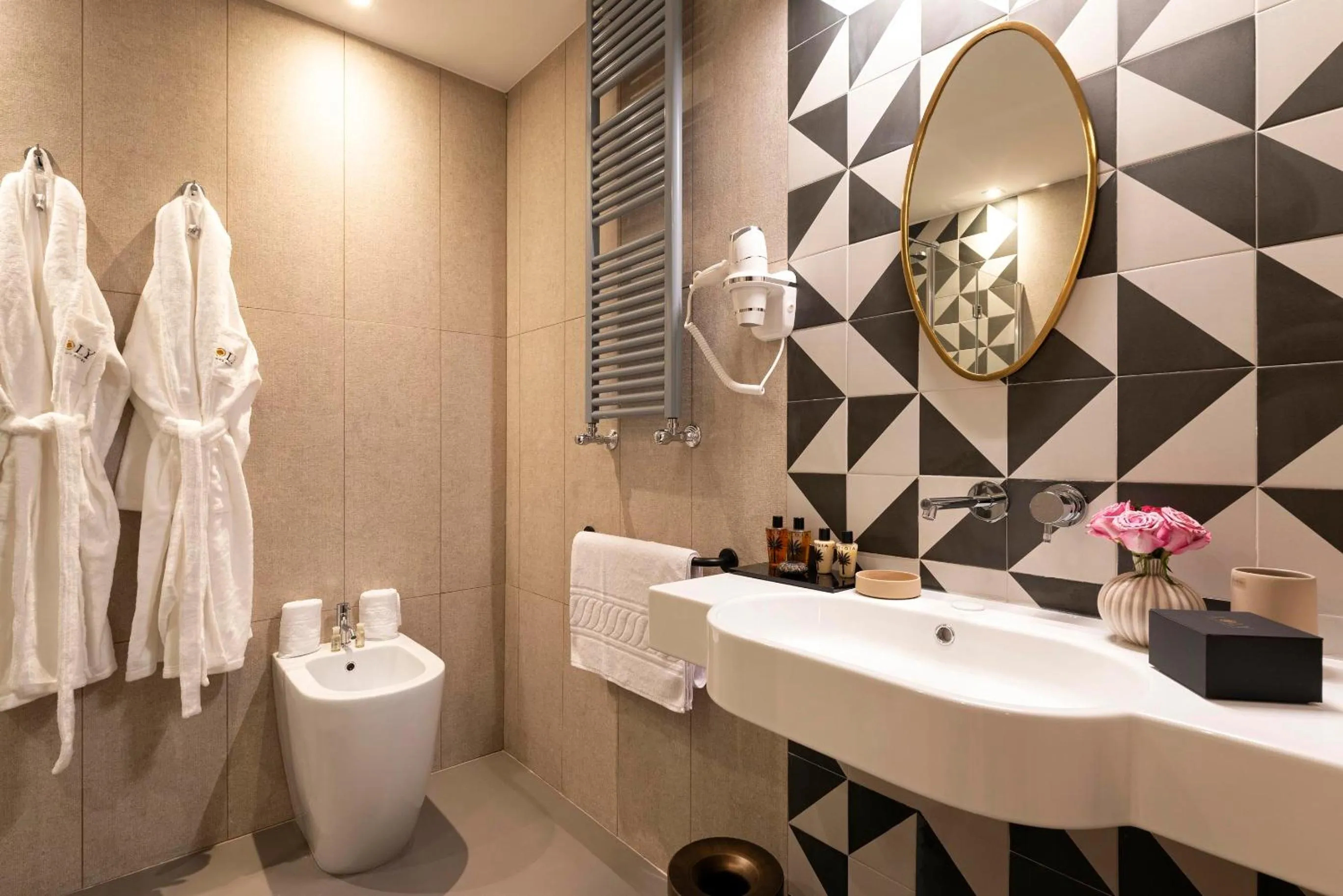 Toilet in Loly Boutique Hotel Roma