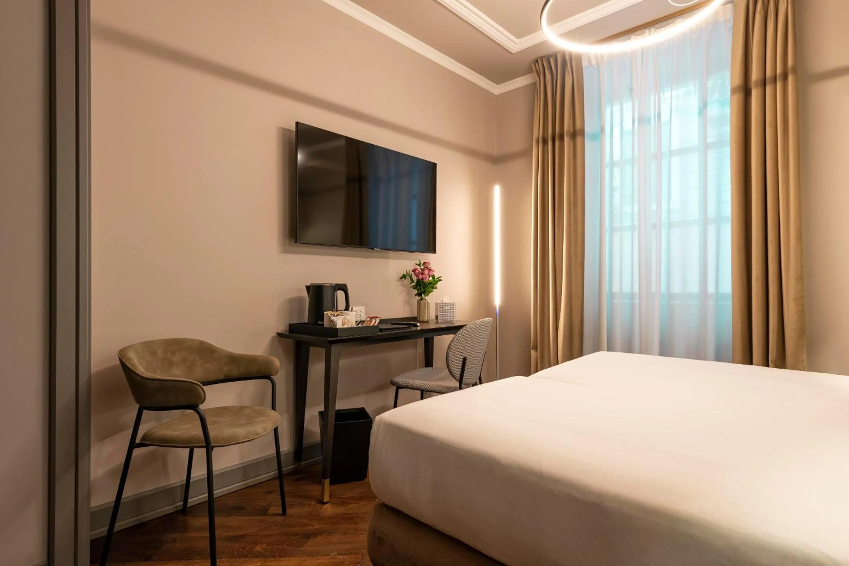 Bed in Loly Boutique Hotel Roma