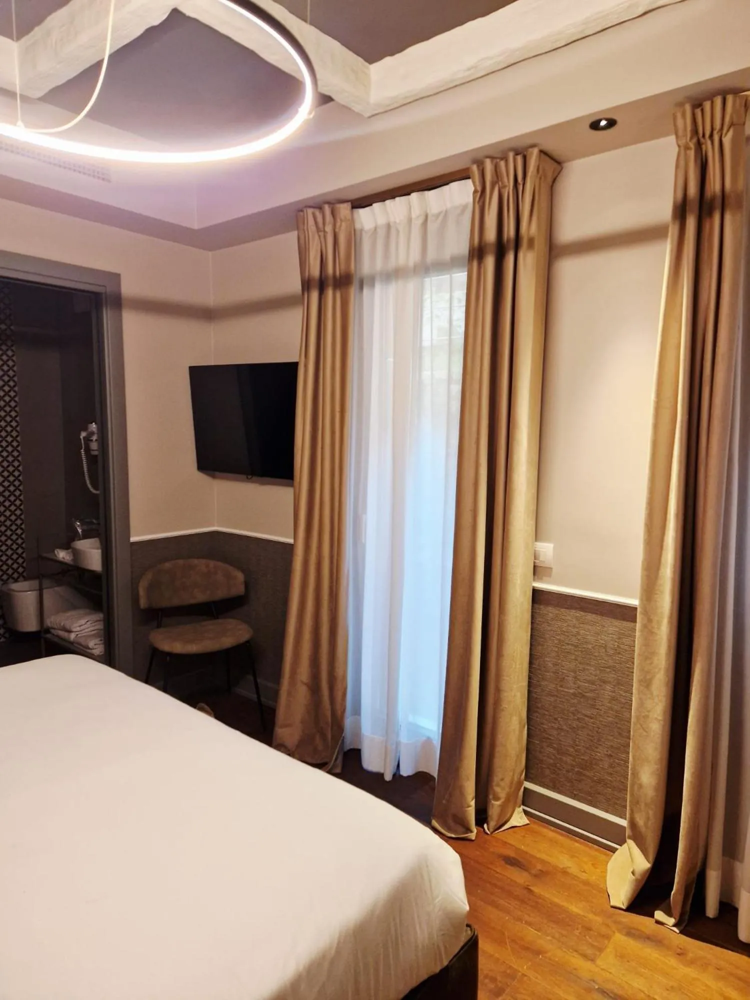 Bedroom, Bed in Loly Boutique Hotel Roma