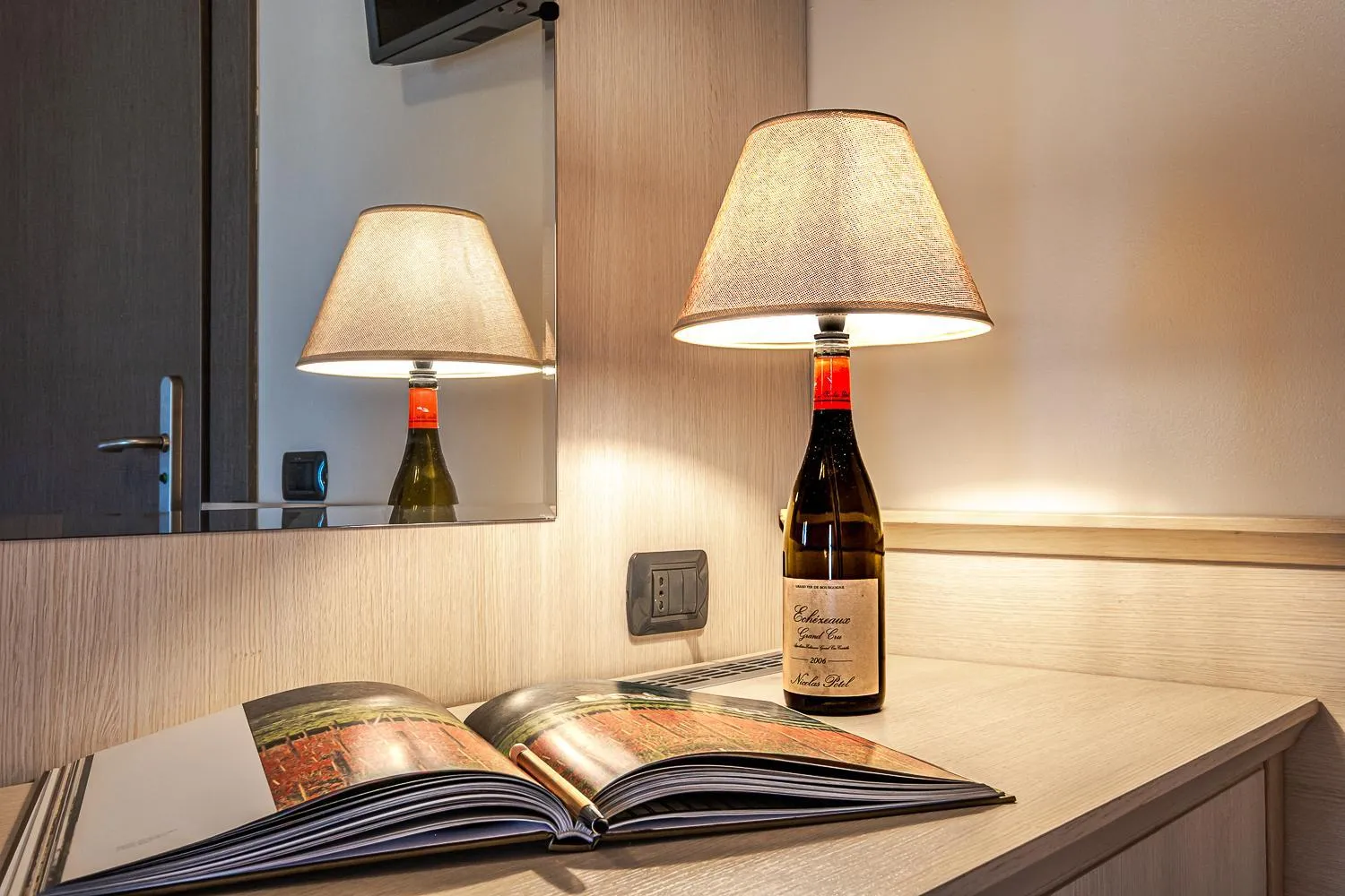 Decorative detail in Hotel Noce