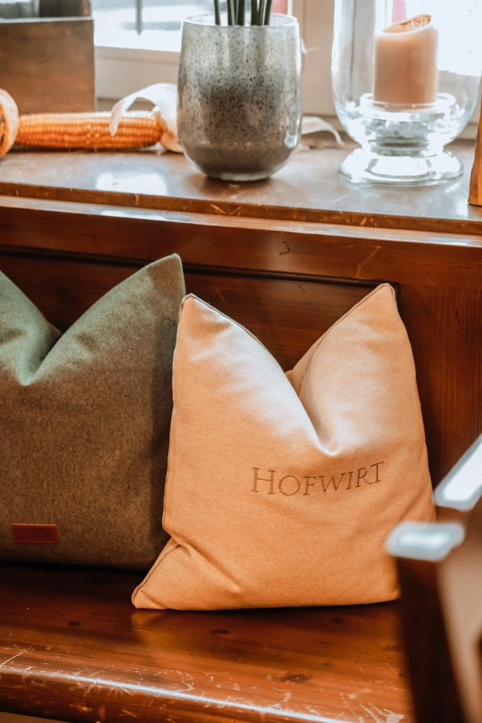 Seating area in Hotel Hofwirt Neubeuern