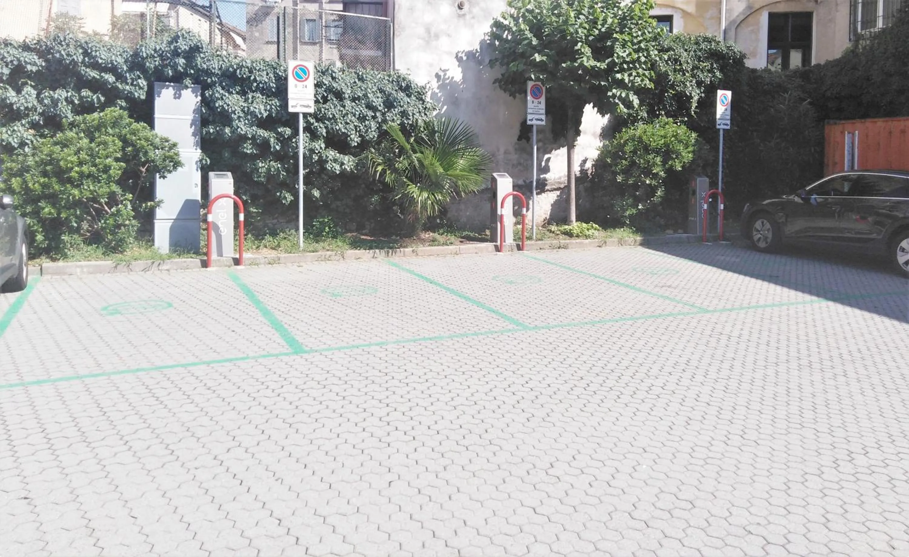 Parking in Lizard Hotel