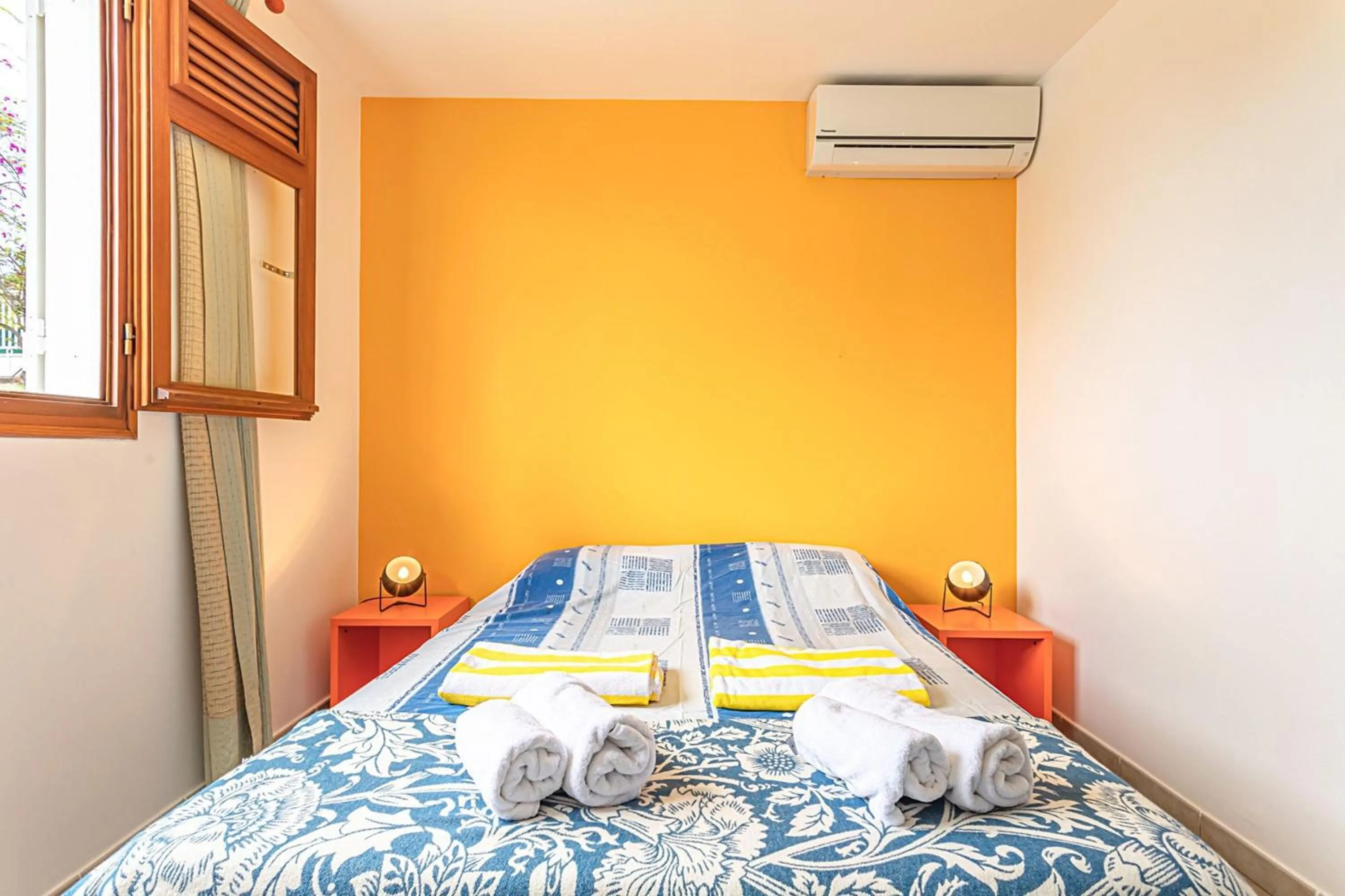 Photo of the whole room, Bed in Villa spacieuse à Saint-François avec piscine privée