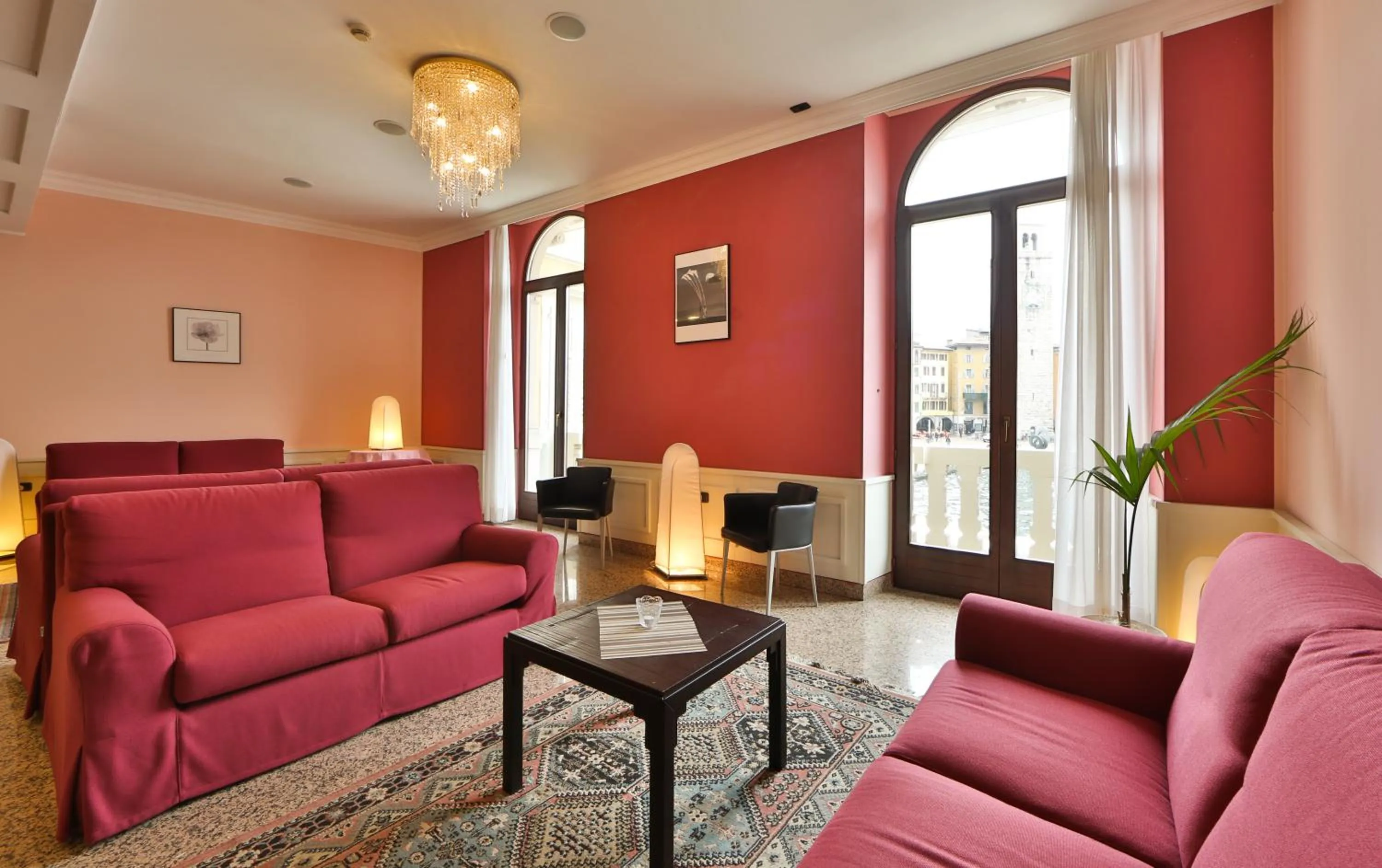 Lobby or reception in Hotel Europa - Skypool & Panorama