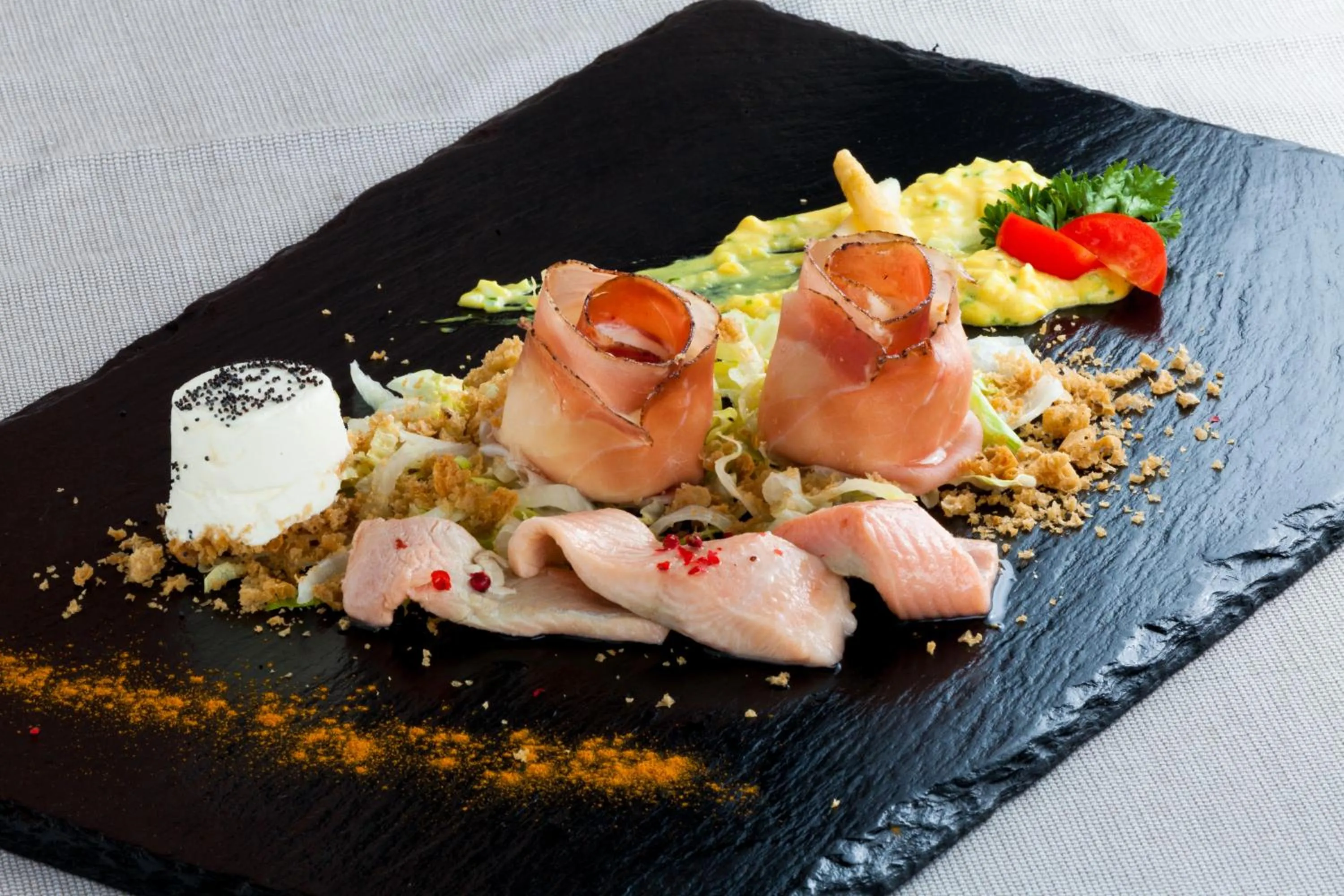 Restaurant/places to eat in Hotel Europa - Skypool & Panorama