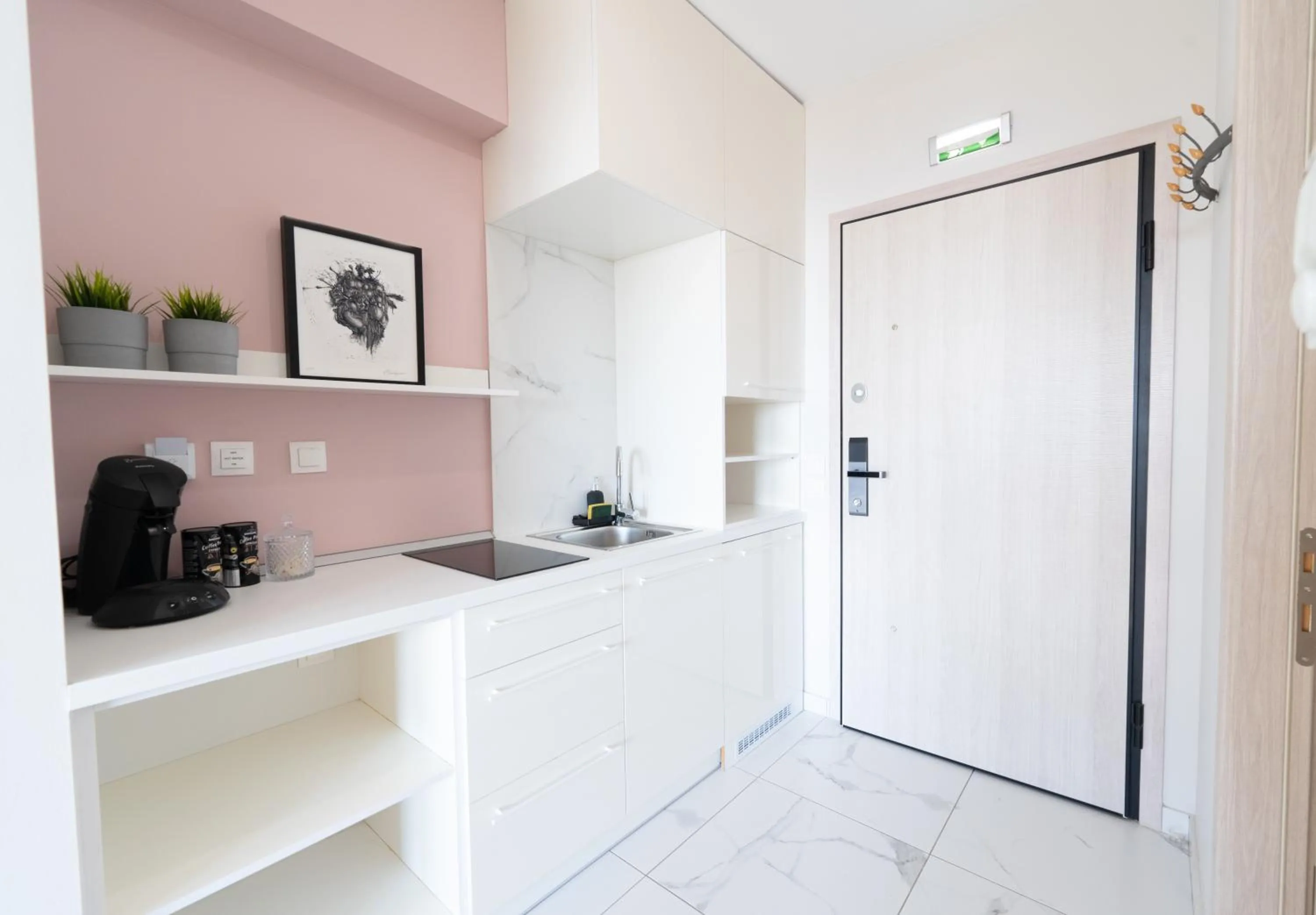 Kitchen or kitchenette in Sea & the City