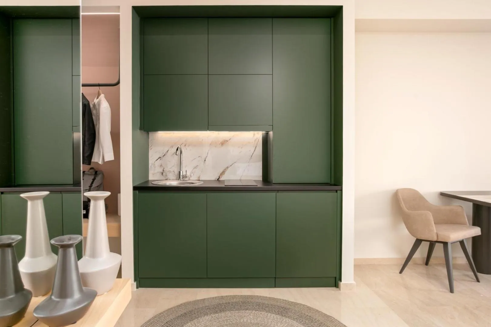 Kitchen or kitchenette in Sea & the City