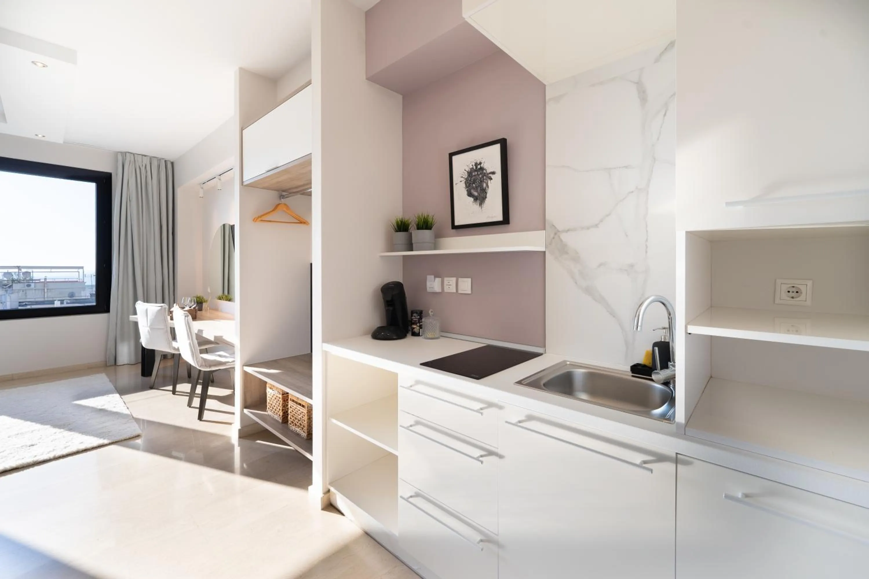 Kitchen or kitchenette, Bed in Sea & the City