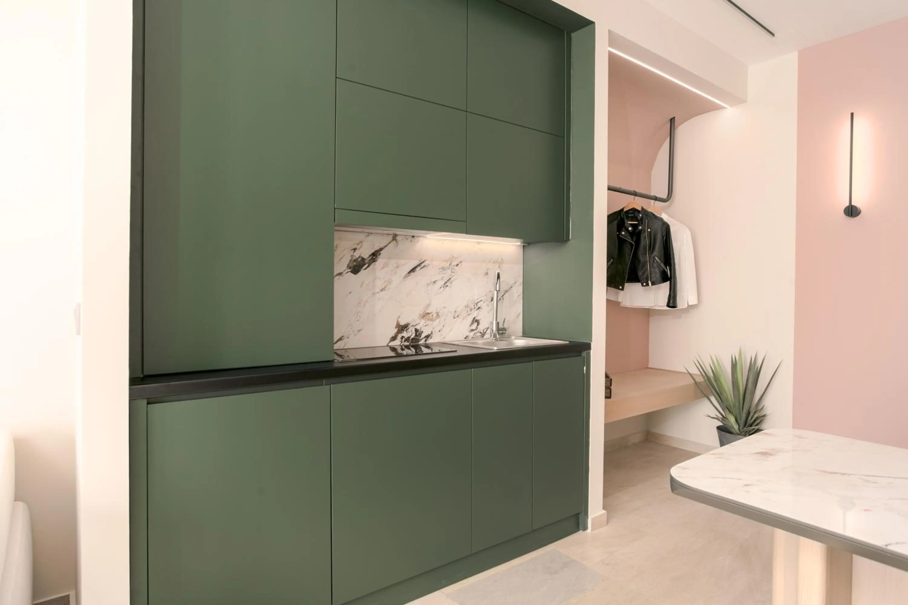 Kitchen or kitchenette in Sea & the City