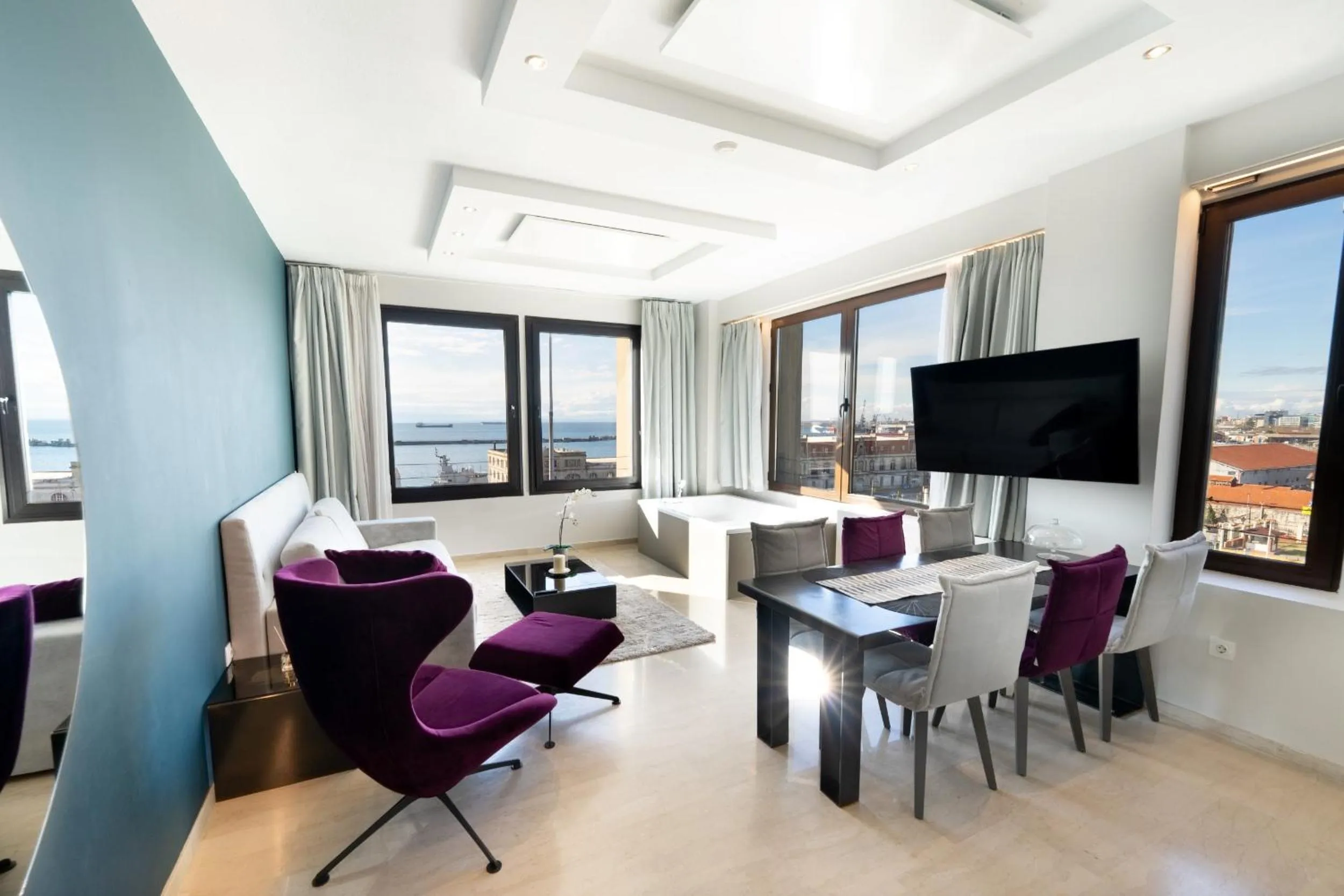 Living room in Sea & the City