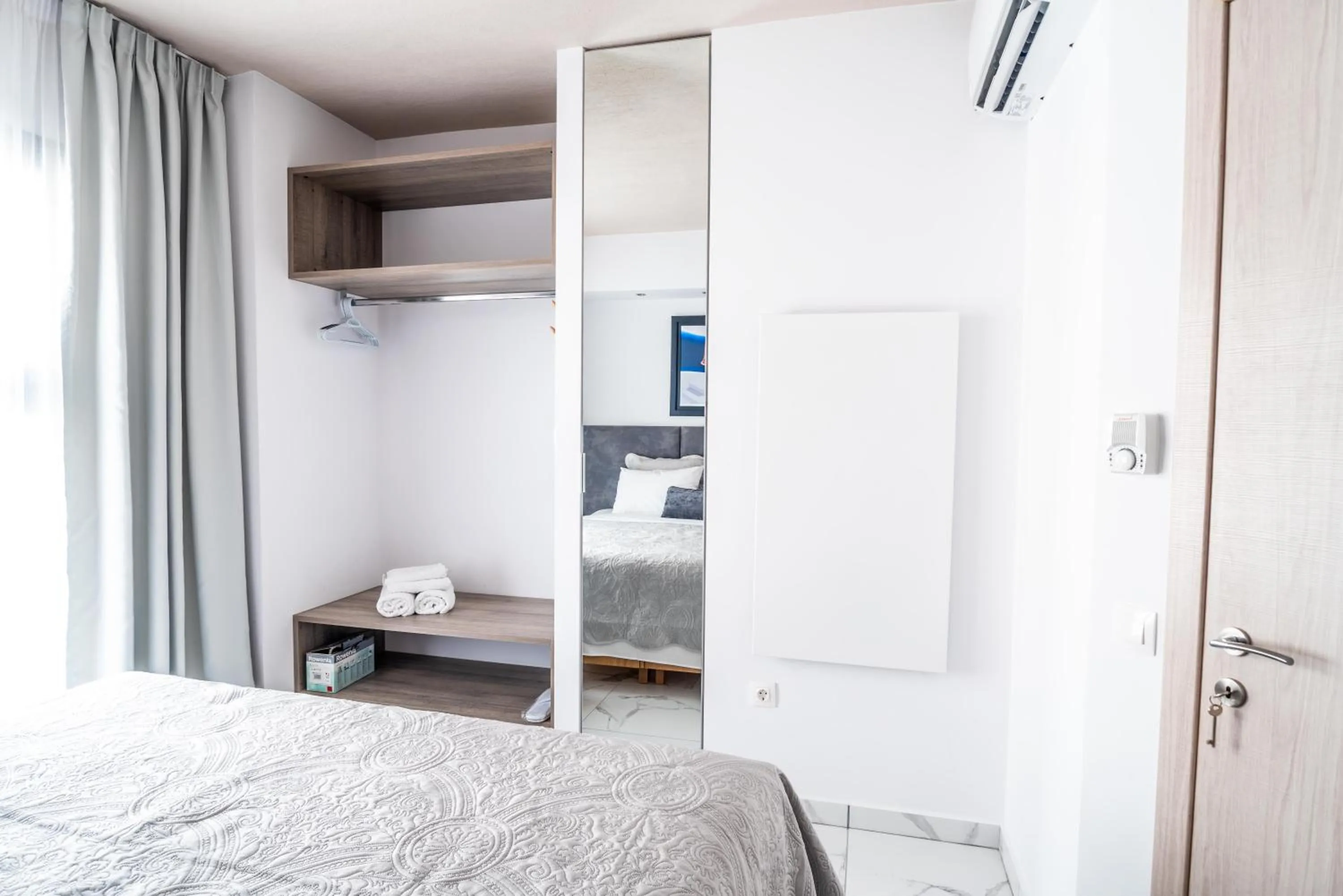 wardrobe, Bed in Sea & the City