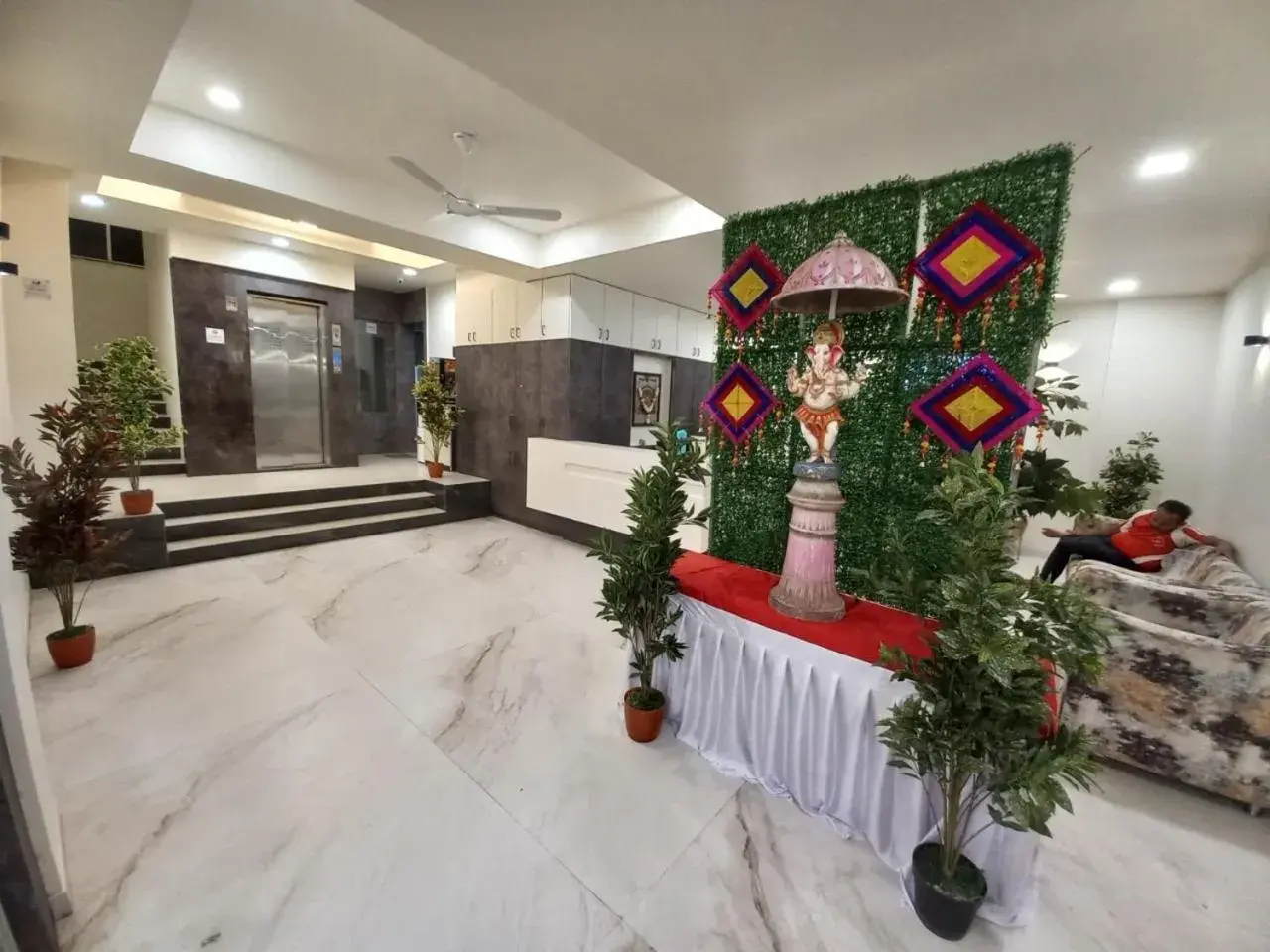 Lobby or reception in Hotel O2 Sangli Lobby or reception in Hotel O2 Sangli
