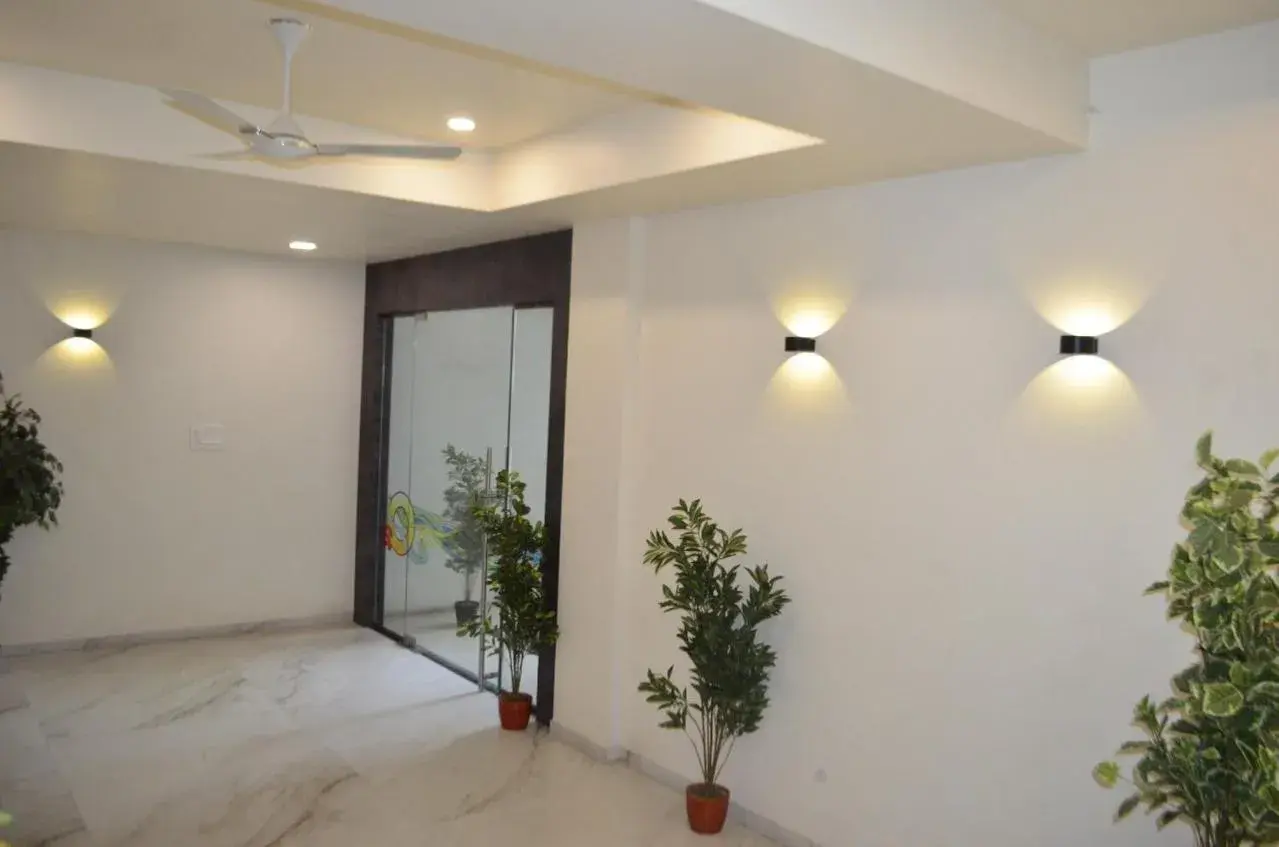 Lobby or reception in Hotel O2 Sangli Lobby or reception in Hotel O2 Sangli