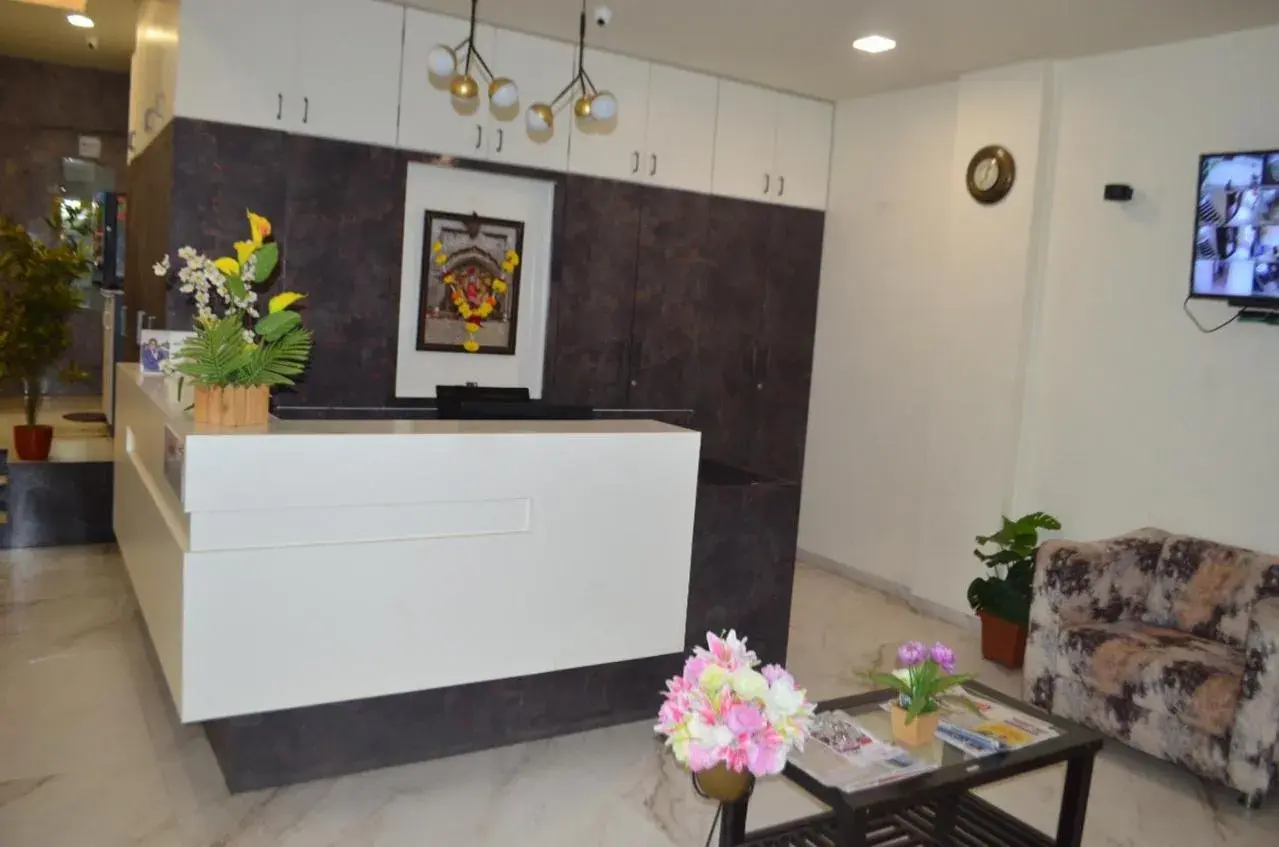 Lobby or reception in Hotel O2 Sangli Lobby or reception in Hotel O2 Sangli