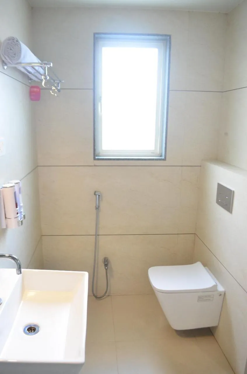 Bathroom in Hotel O2 Sangli
