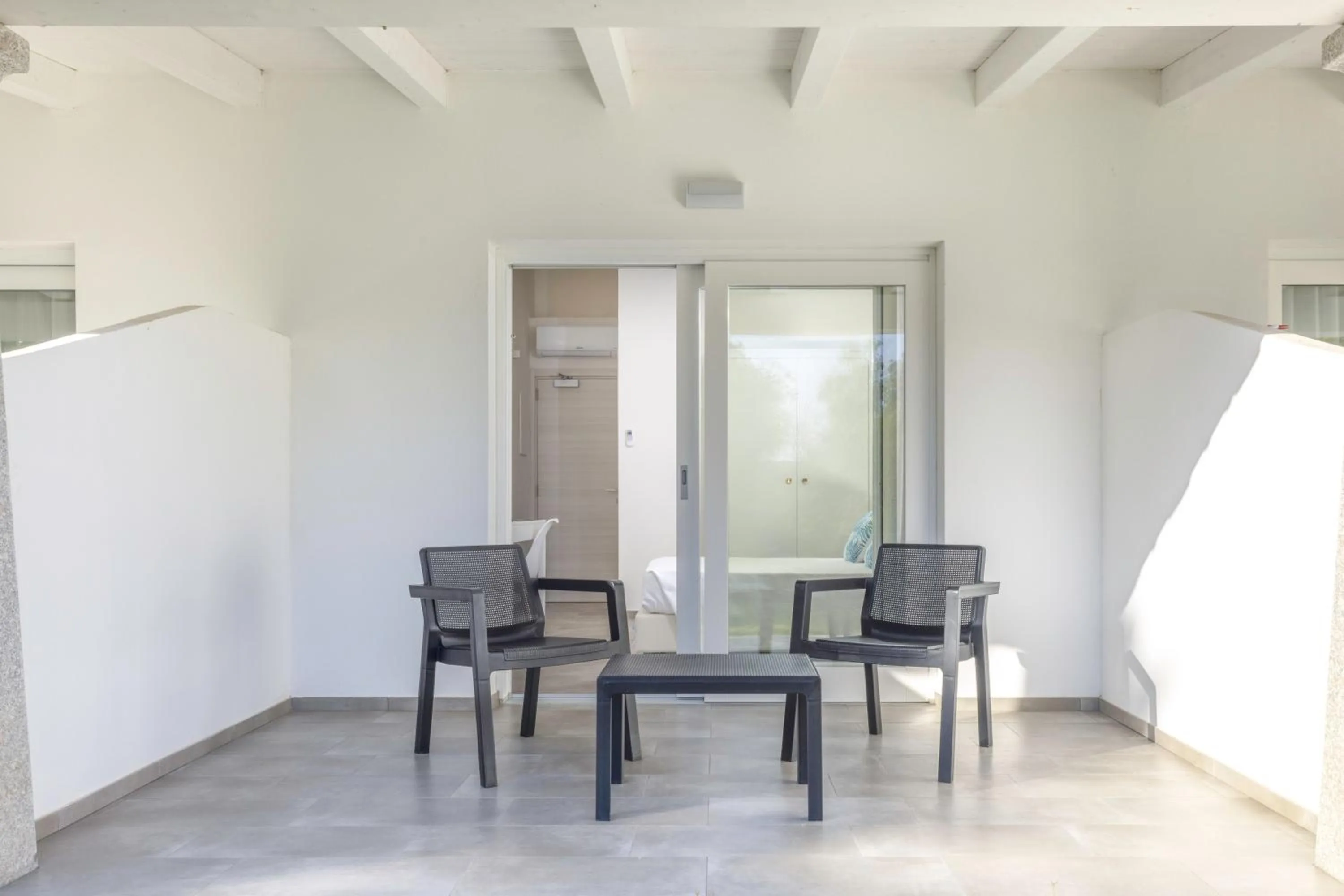 Patio in Hotel S'arena Beach