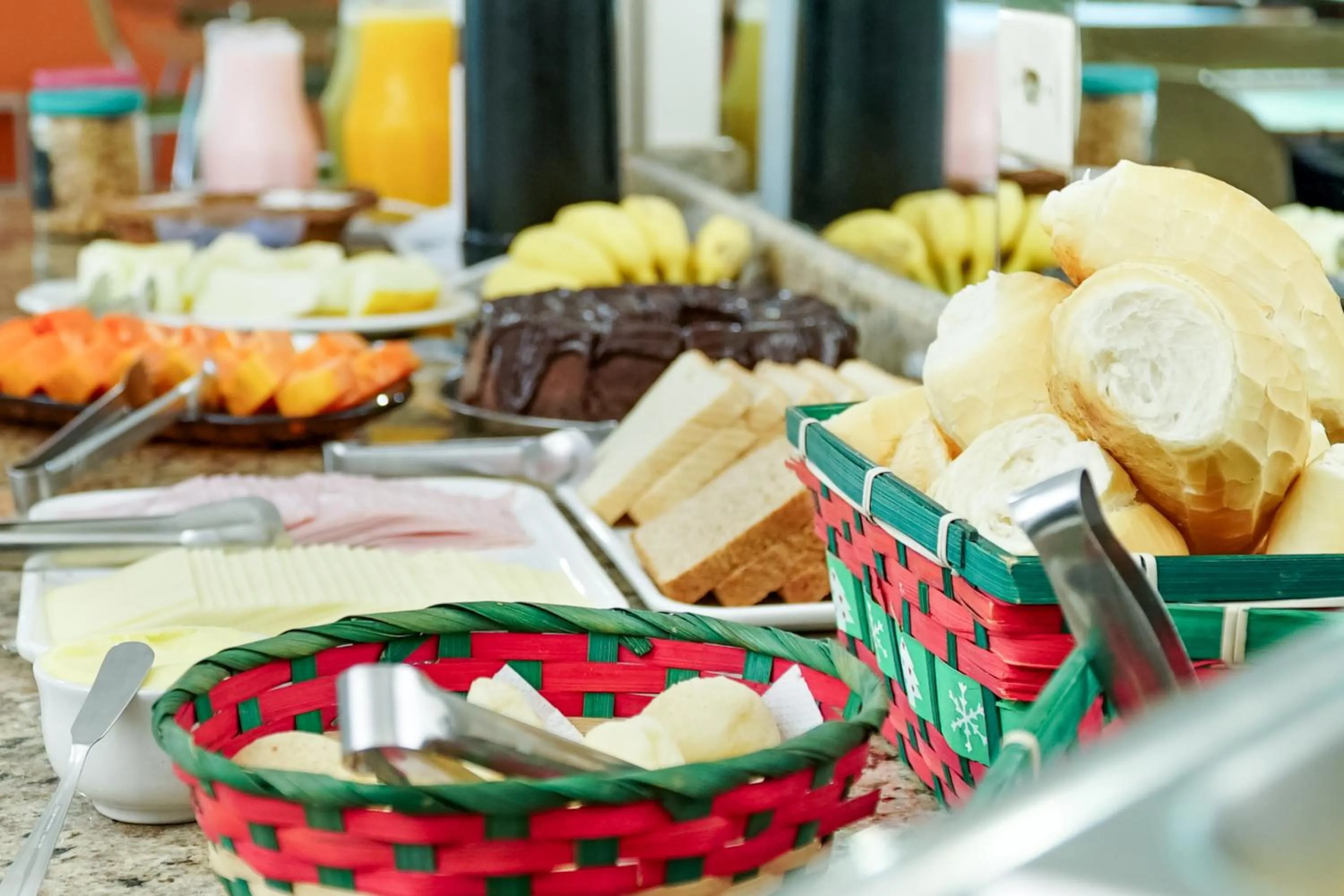 Food and drinks in VELINN Pousada Entre Praias