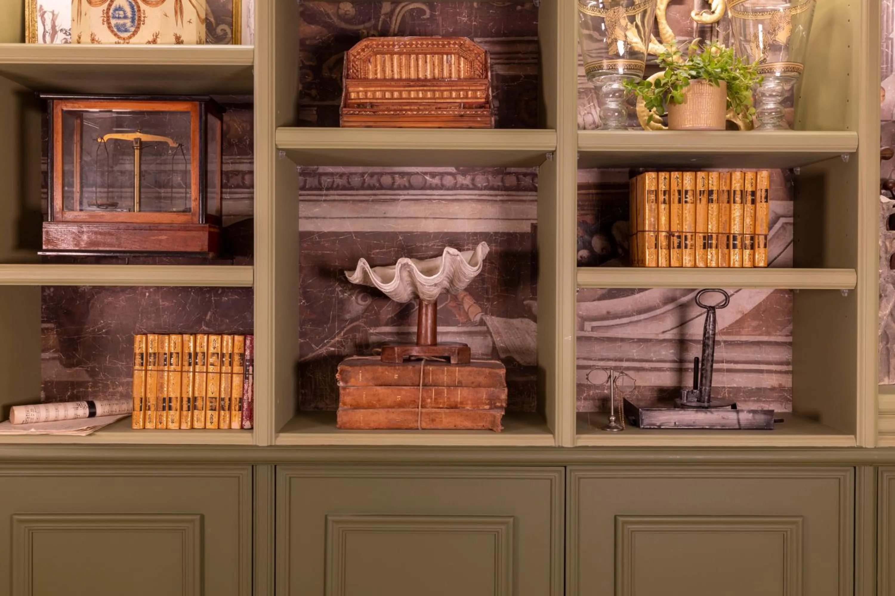 Decorative detail in Maison Cardinal Furstemberg