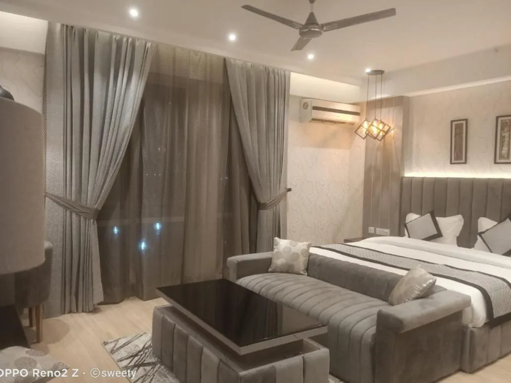 Bed in The Origin Suites DLF MY PAD